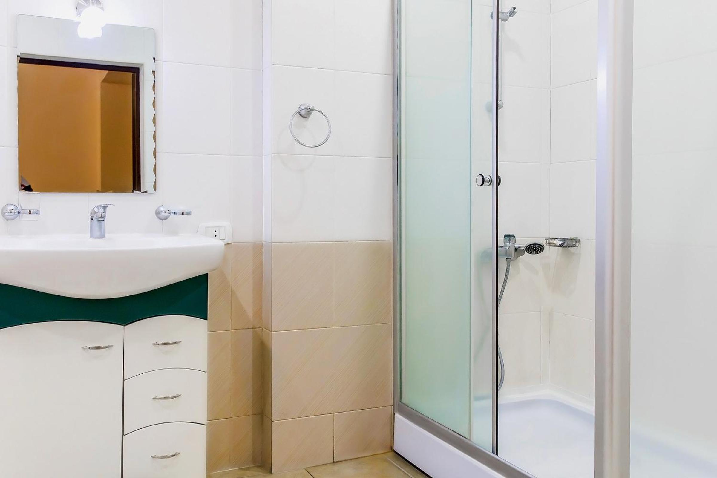 3 Bedroom Apartment in Homey Residence