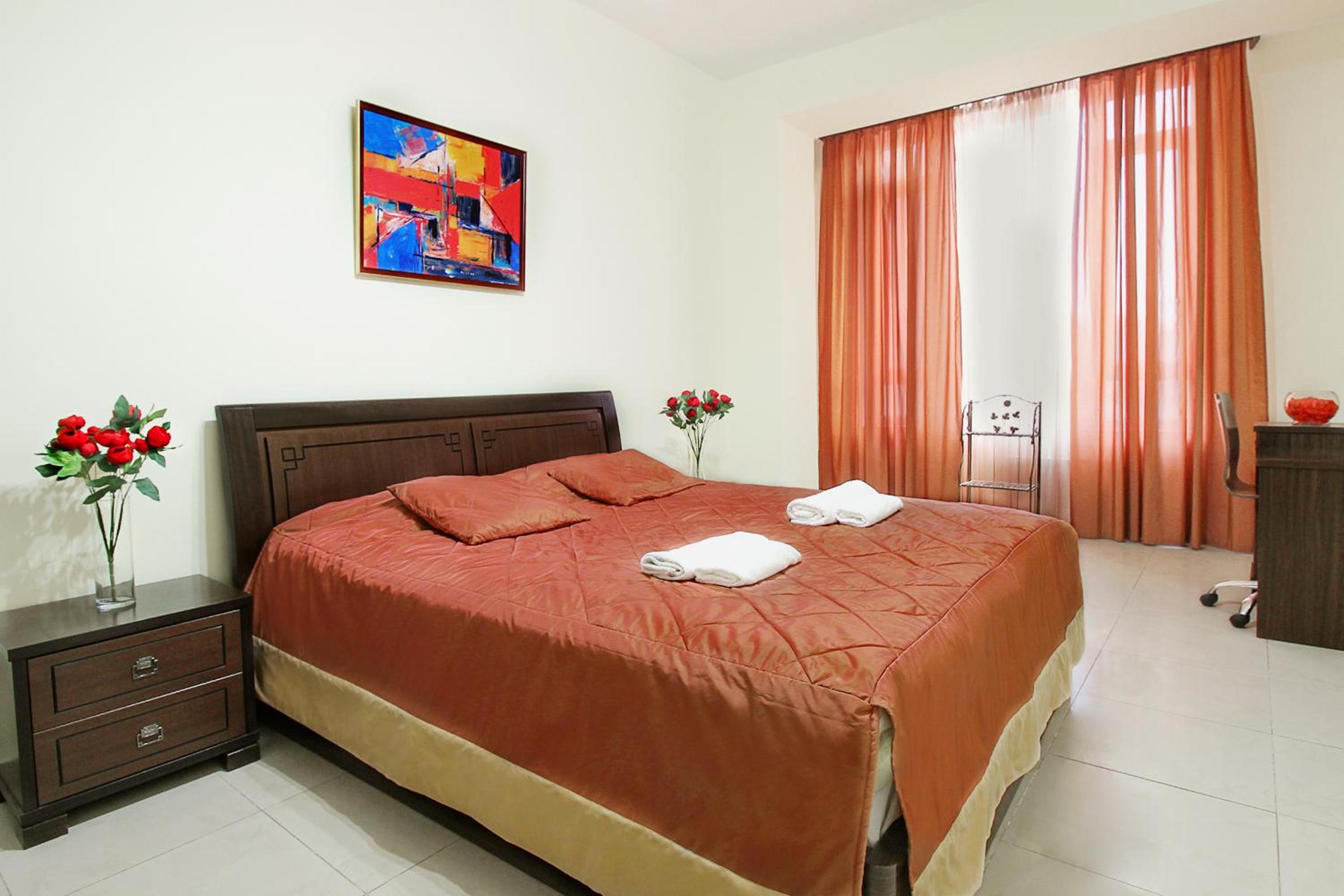 3 Bedroom Apartment in Homey Residence