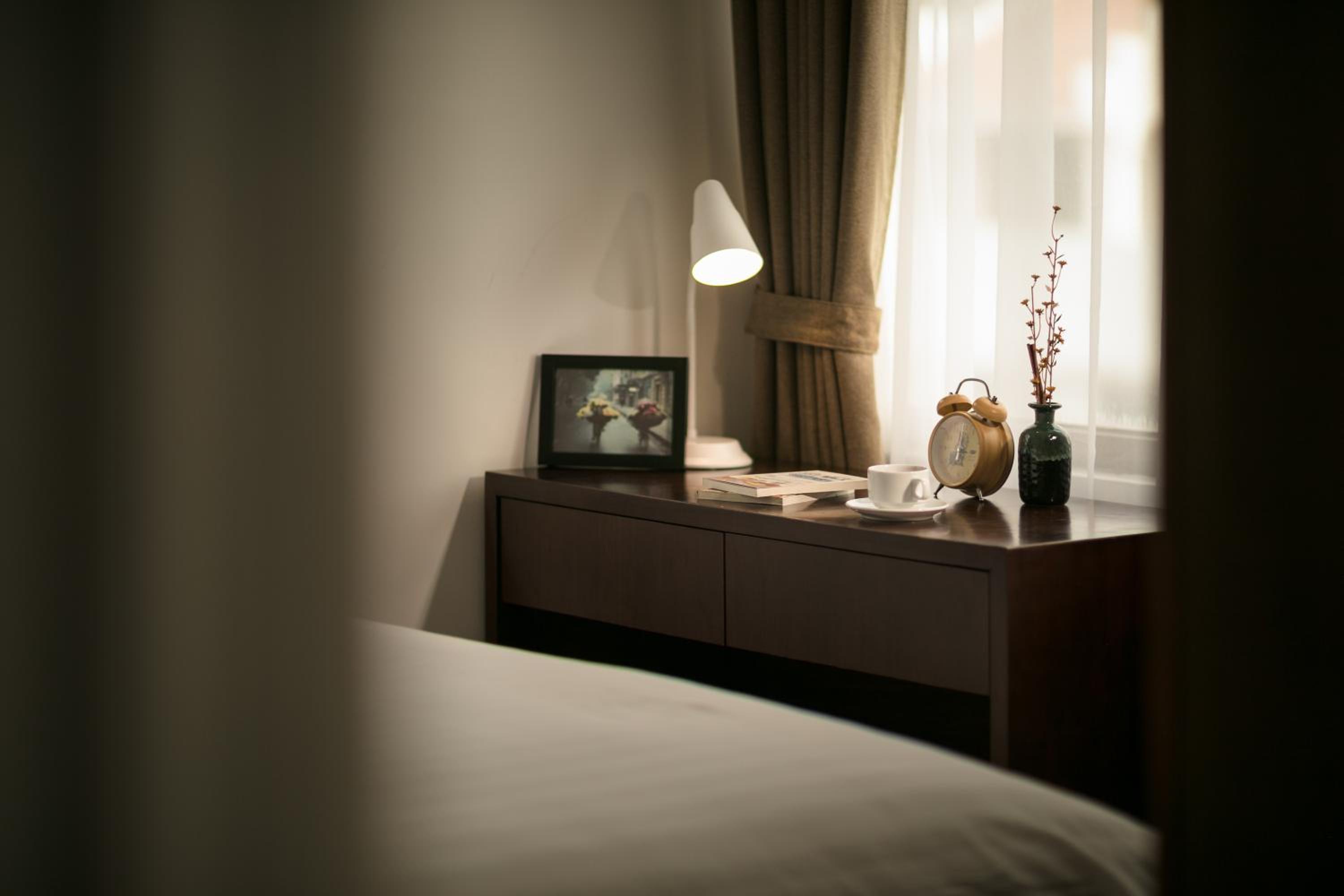 Poonsa Hanoi - The Ordinary Living