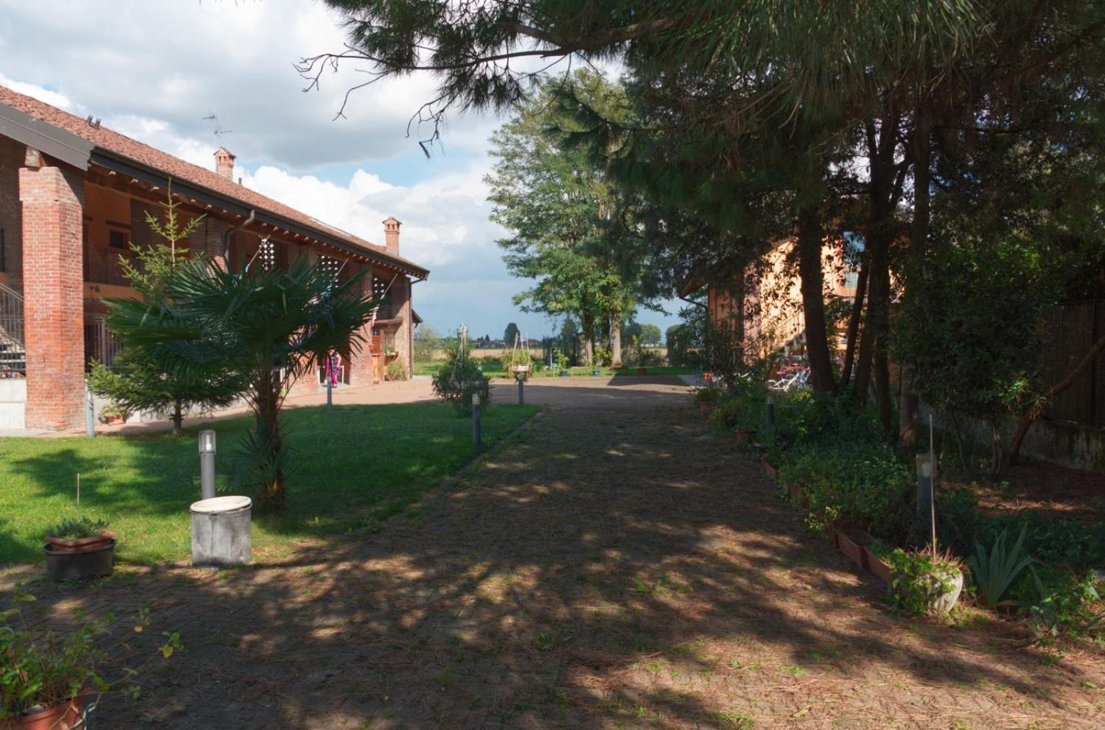 Antica Cascina B&B view 4