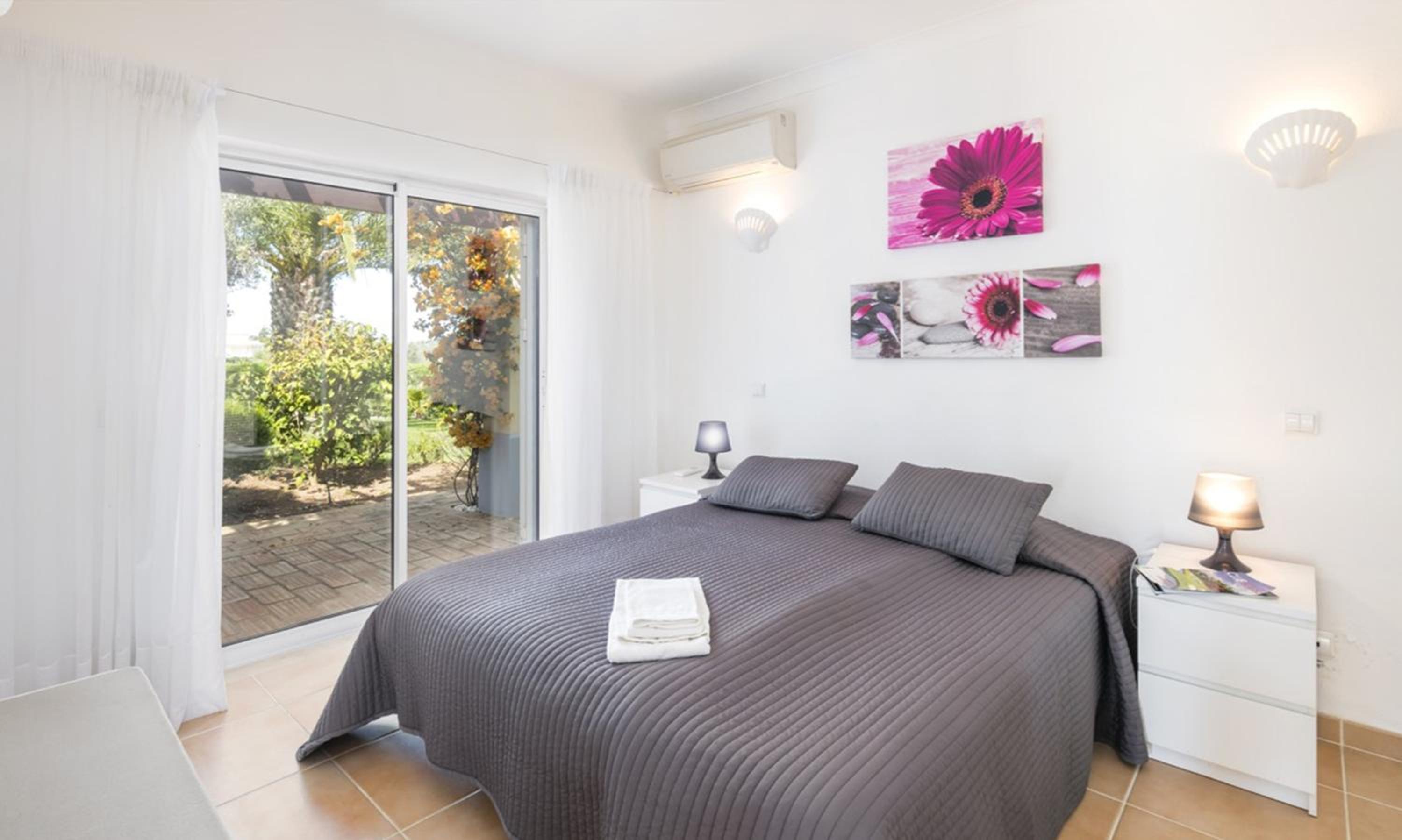 Spacious Villa in Carvoeiro with Private Pool