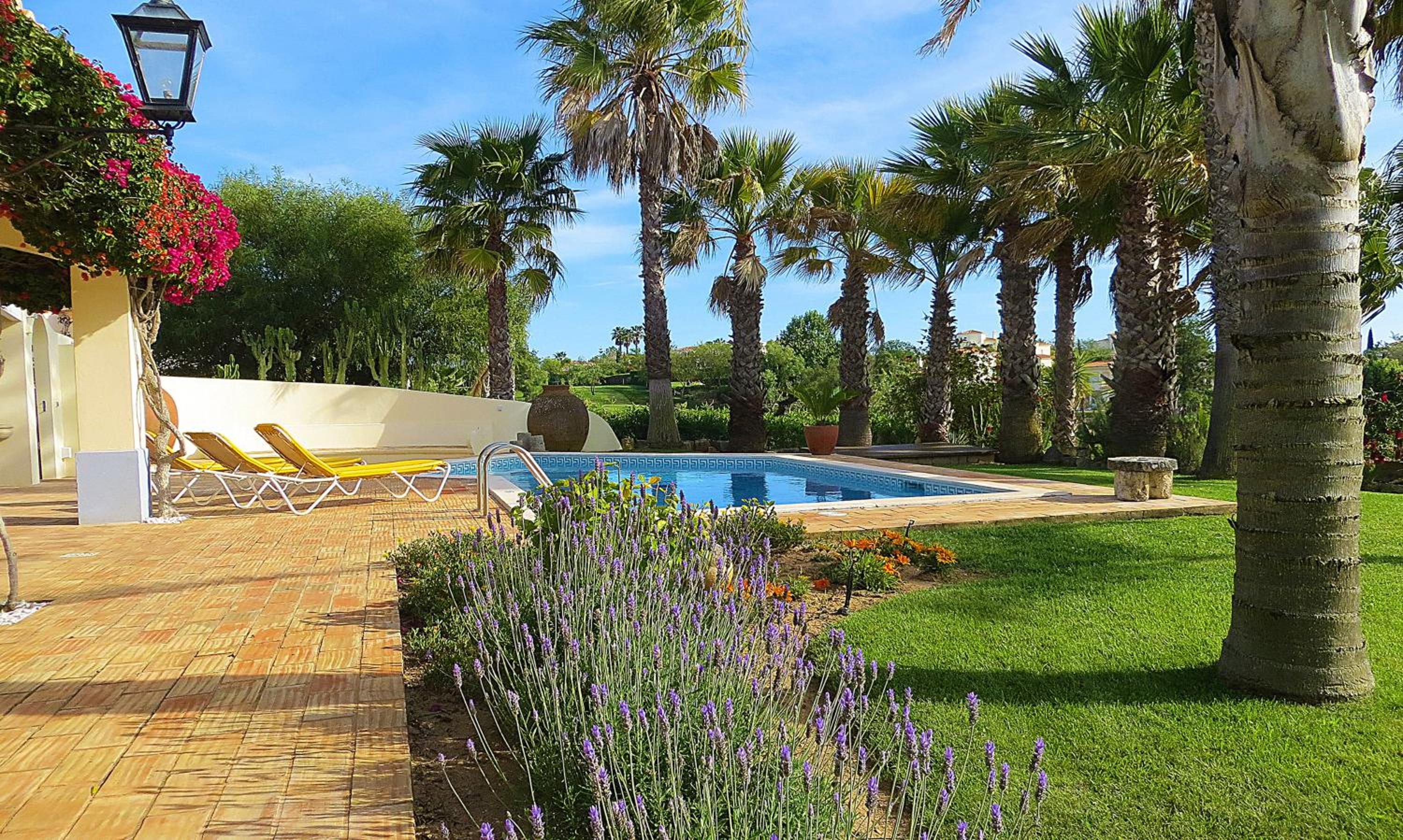 Spacious Villa in Carvoeiro with Private Pool