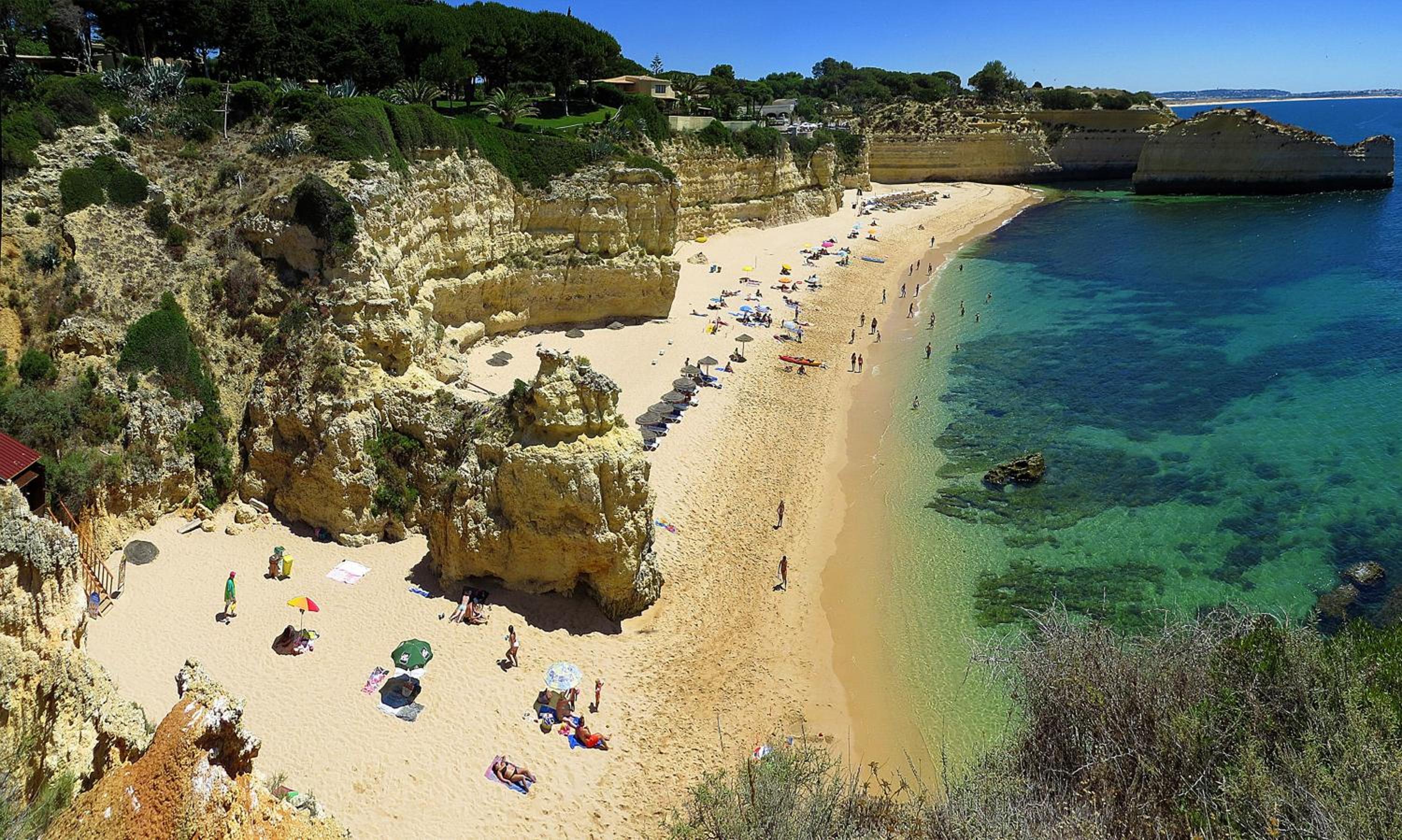 Spacious Villa in Carvoeiro with Private Pool
