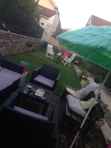 Photo 10