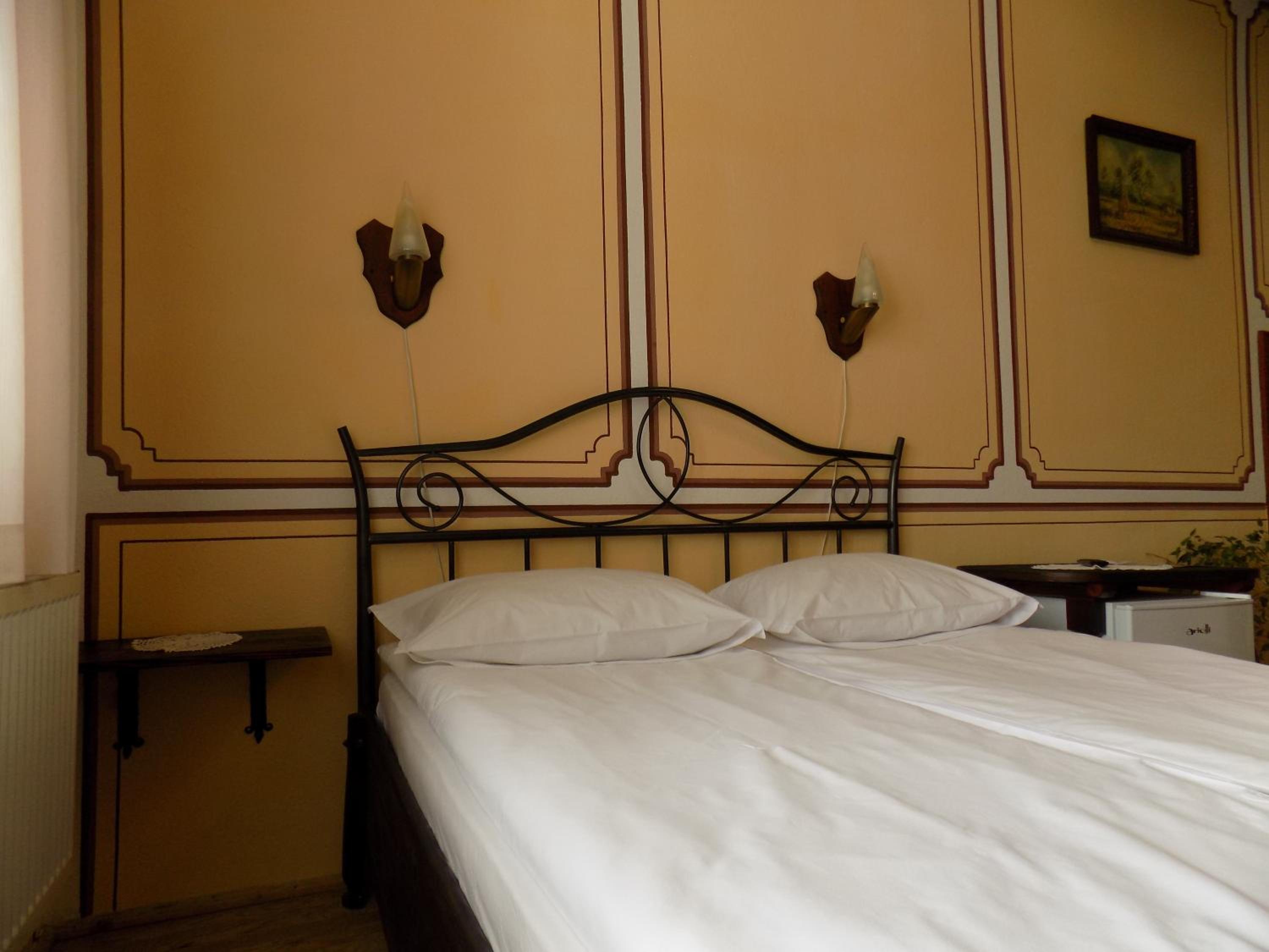 Dona Guest House - Horse Riding