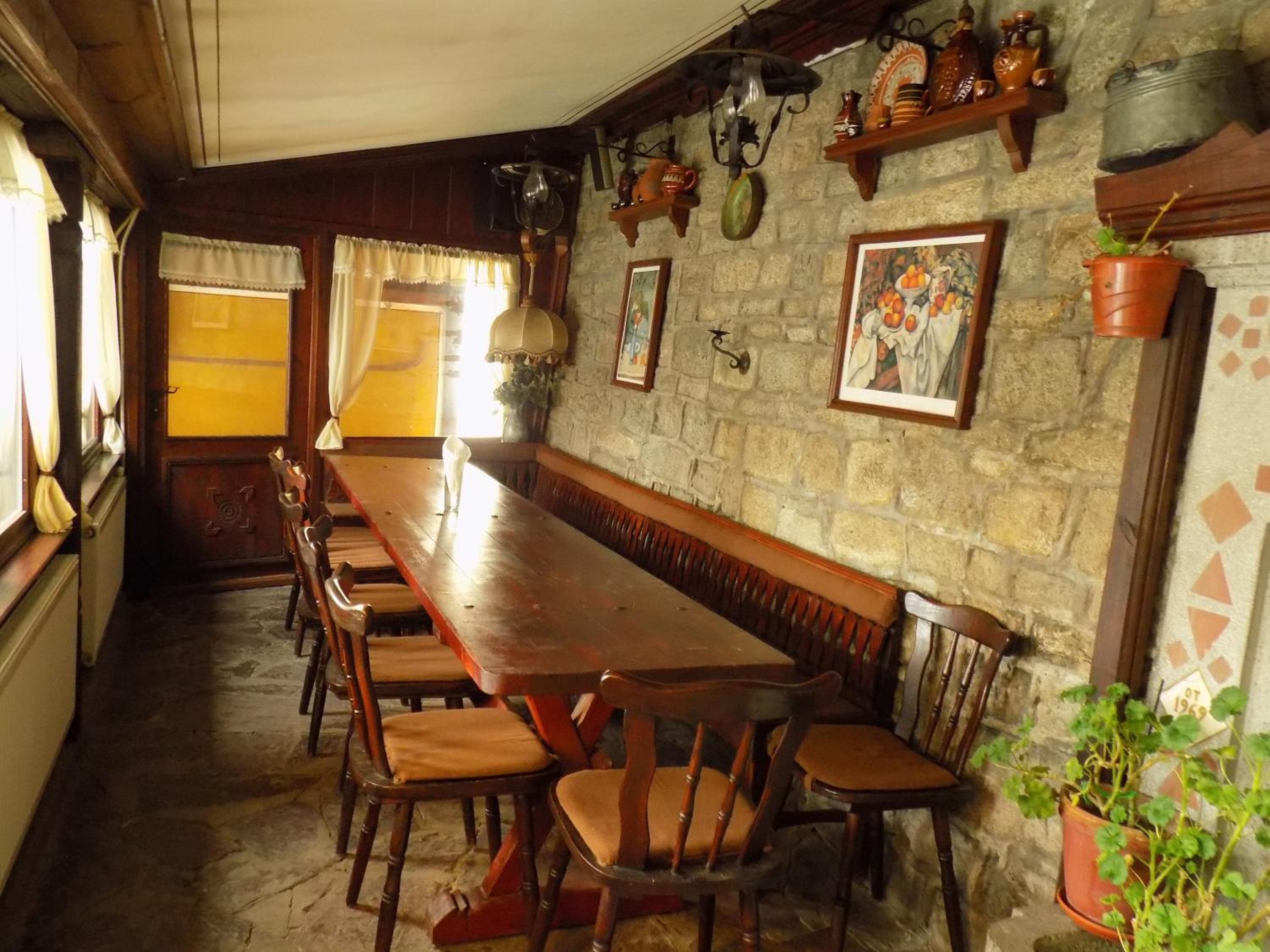 Dona Guest House - Horse Riding