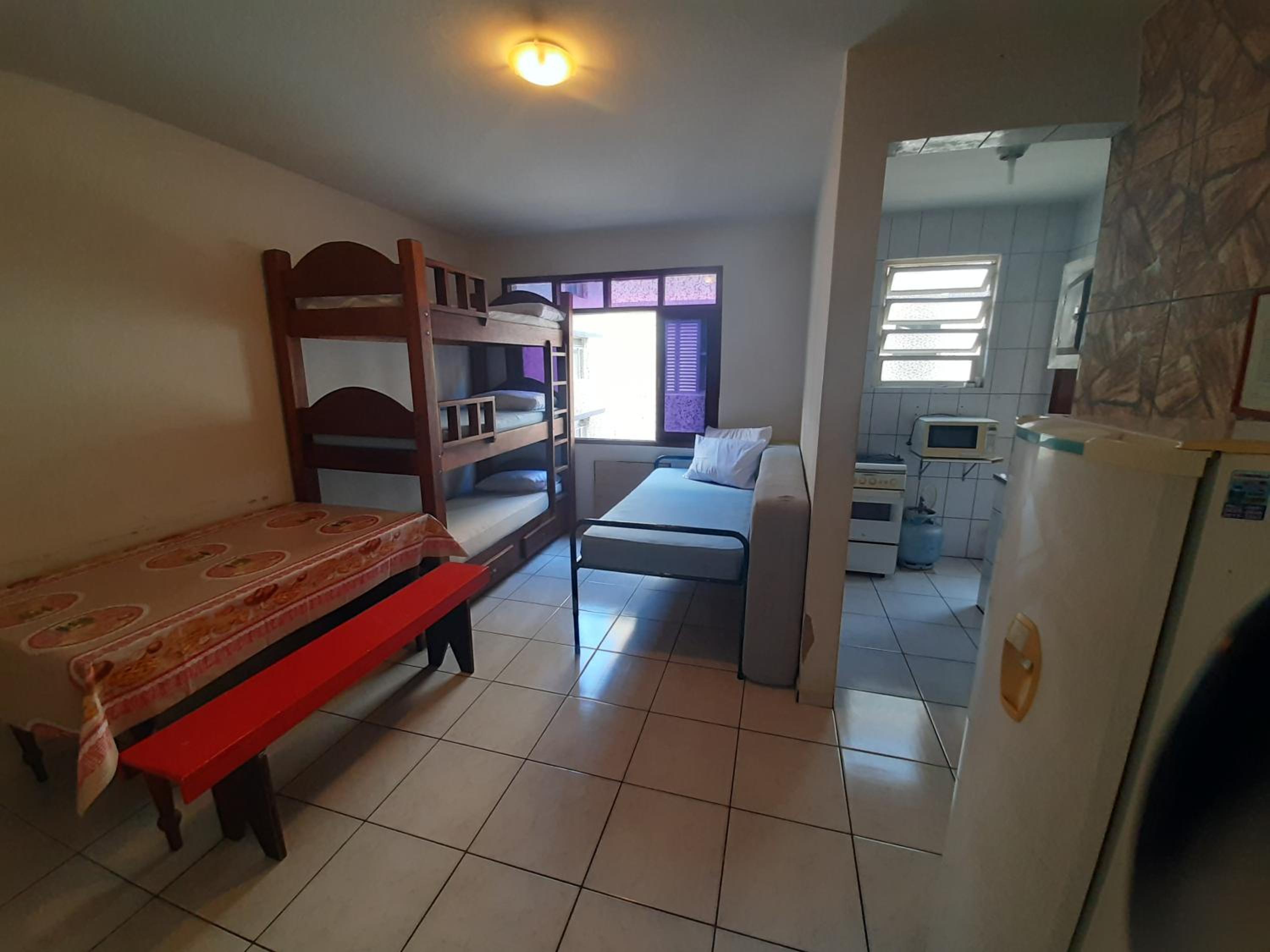Apartamento mobiliado no Canto do Forte - Praia Grande - SP Férias, temporada, feriados
