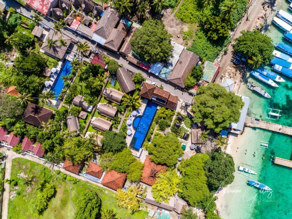 Oceans 5 Dive Resort
