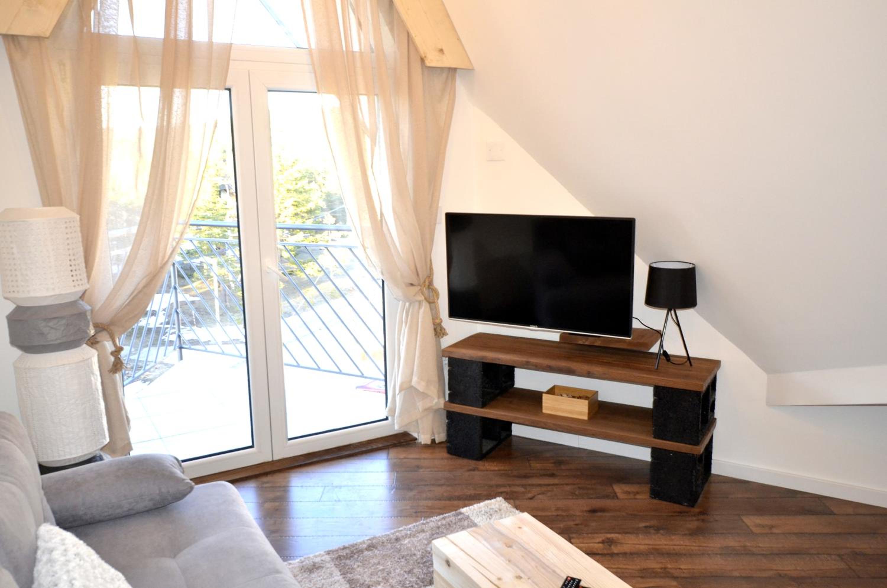 C l e a n&C o z y Apartmani Divcibare view 5