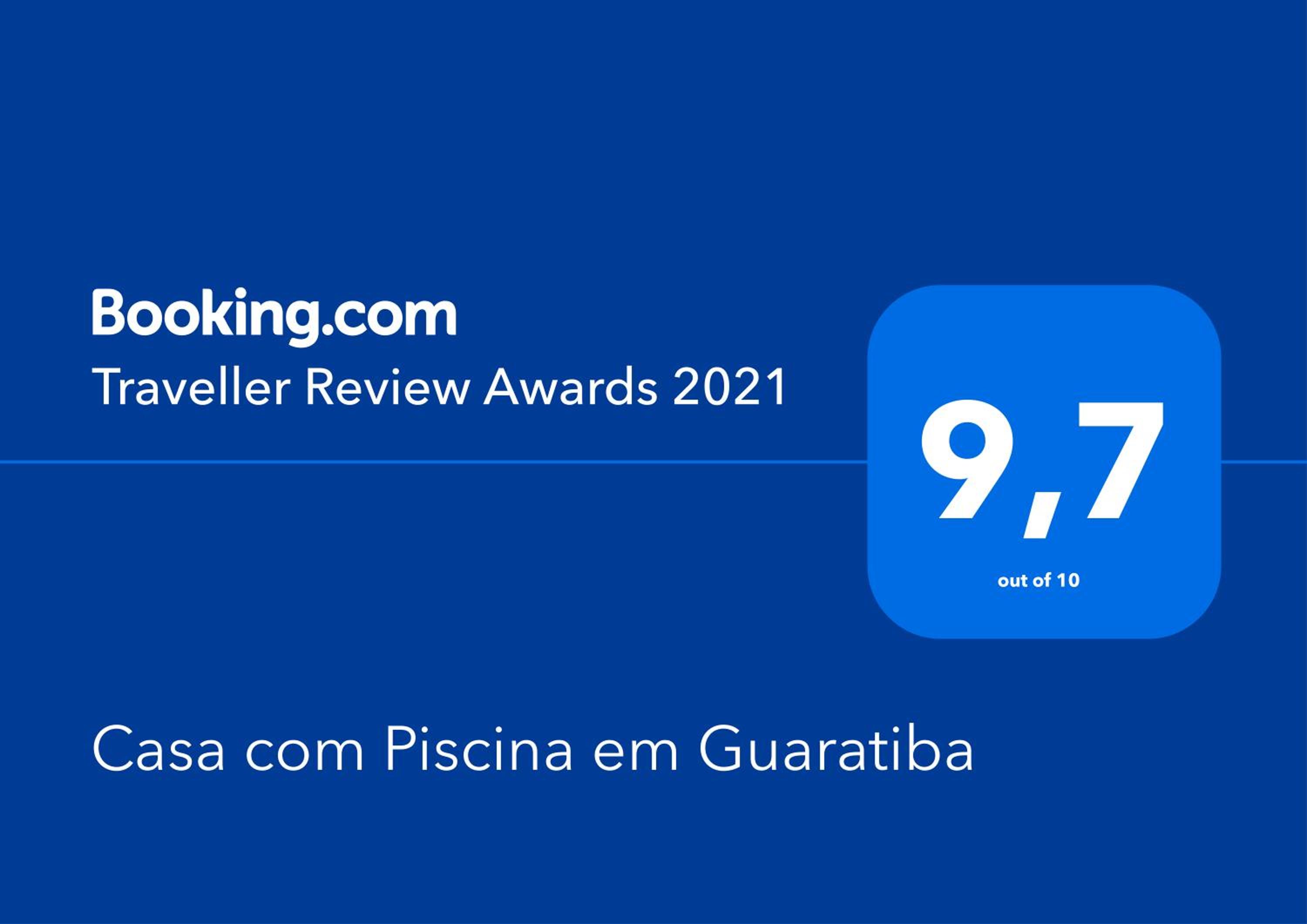 Casa com Piscina em Guaratiba