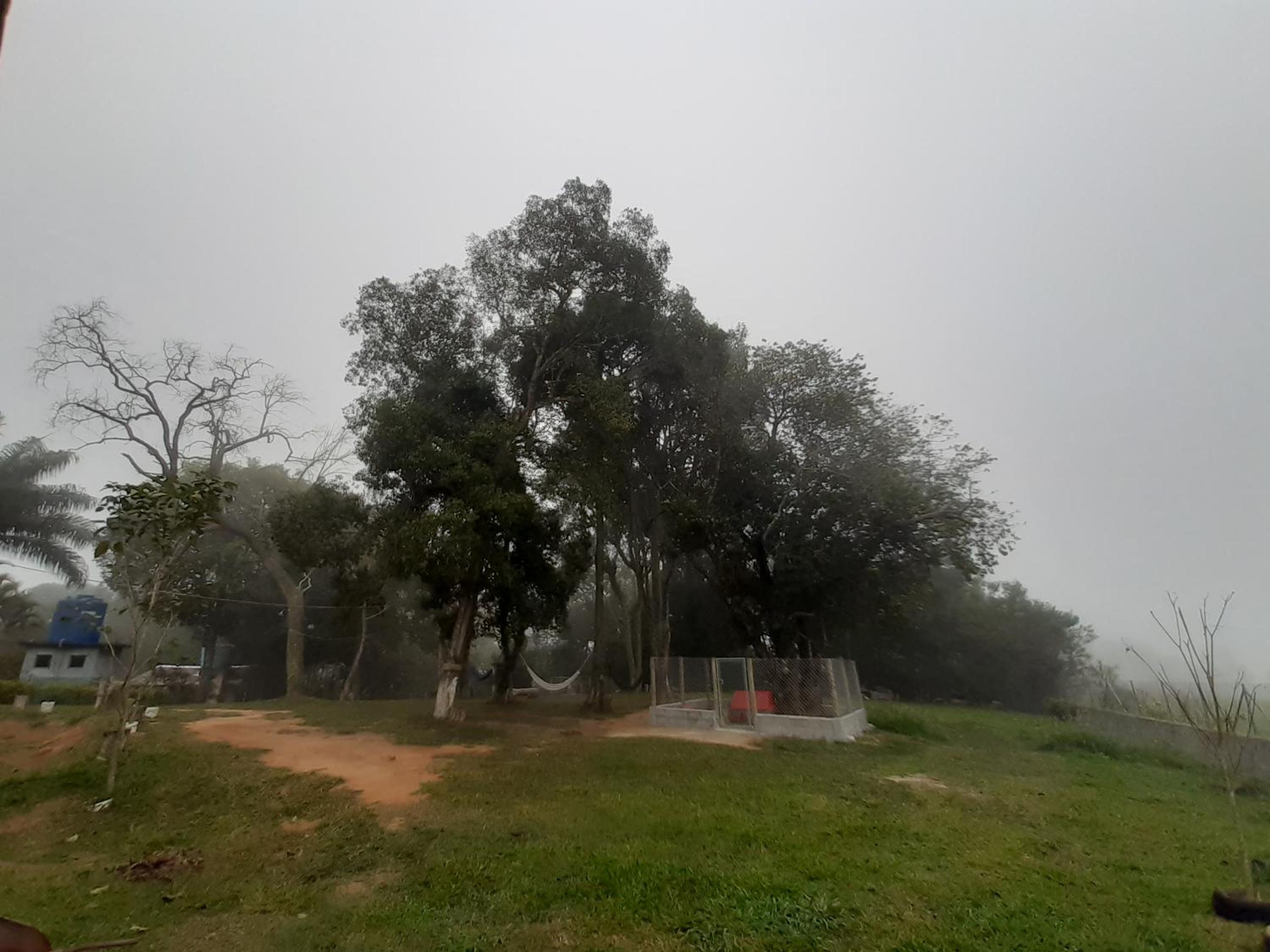 Hospedagem Chalé pousada Chácara Cantinho do Mozão