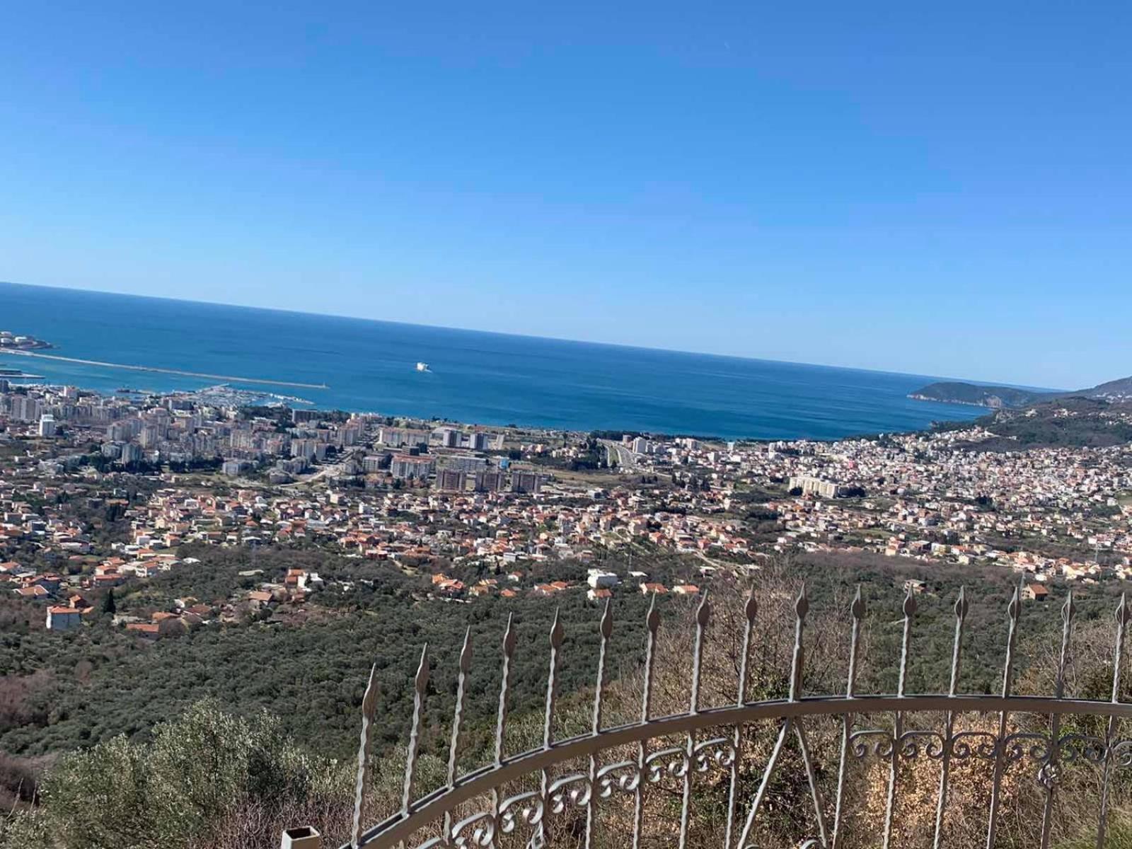 Ranc Mujica view 4