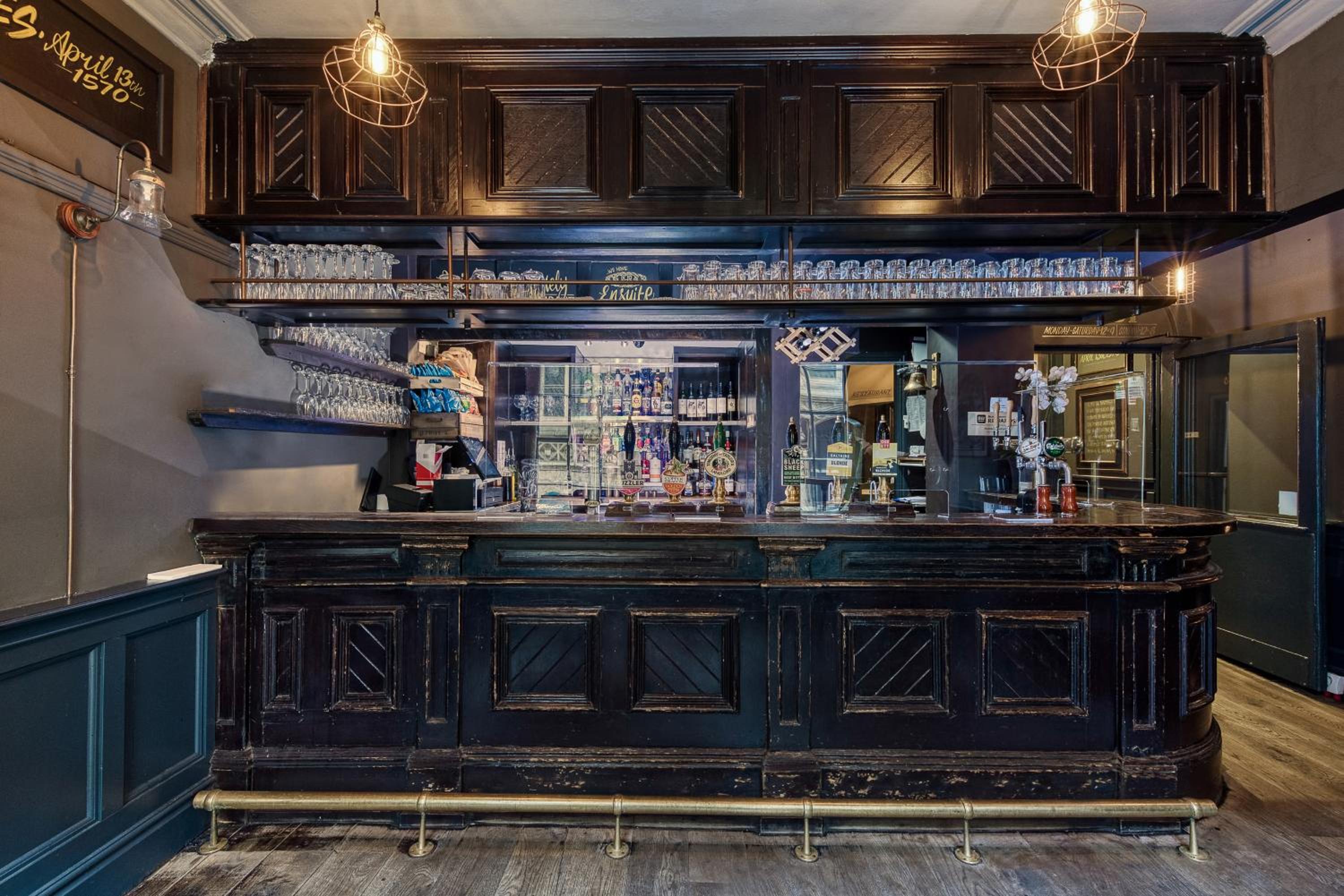 Guy Fawkes Inn