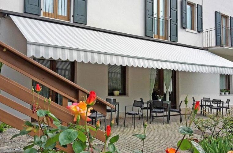 Hotel Garnì Delle Rose view 2