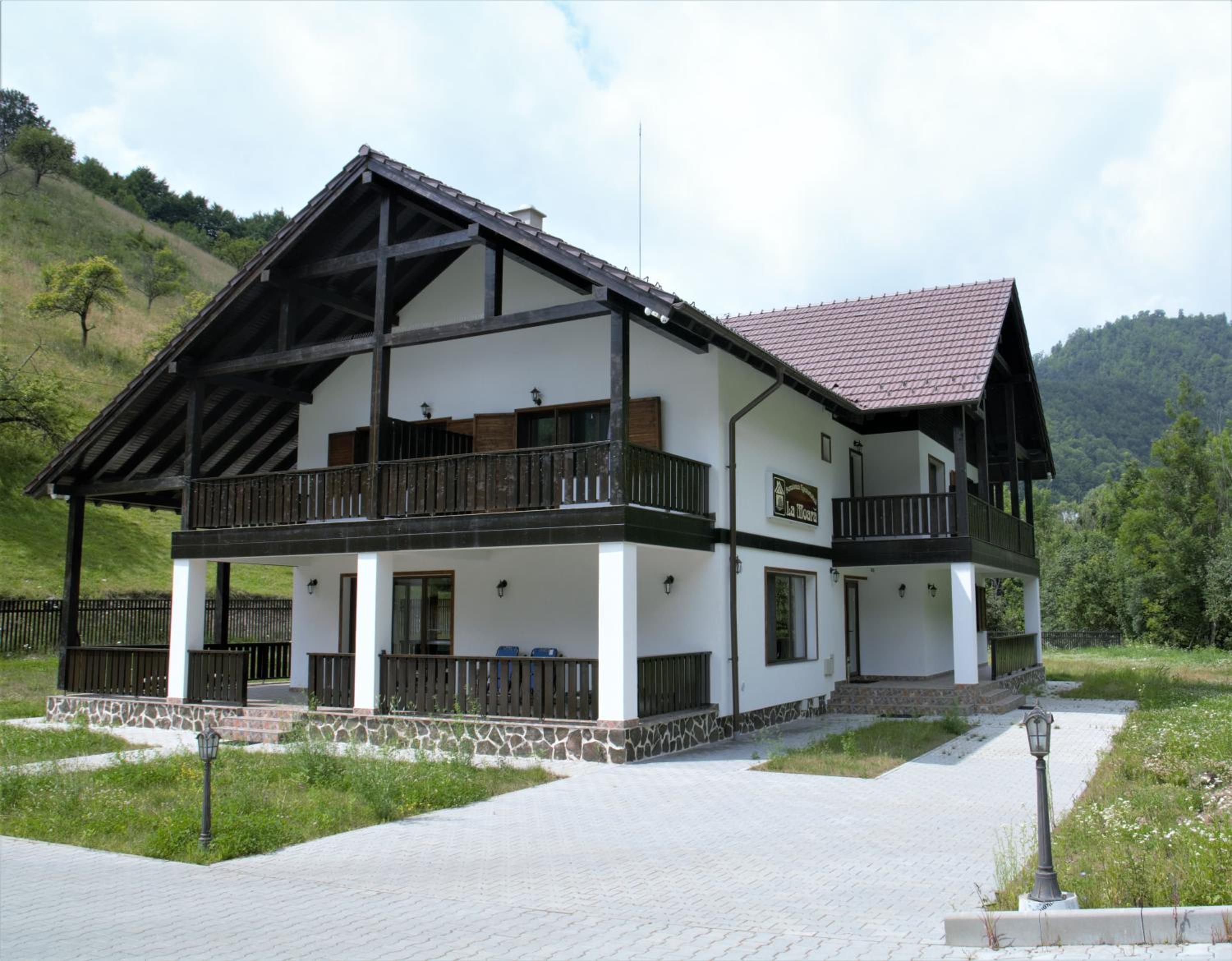 Photo 9