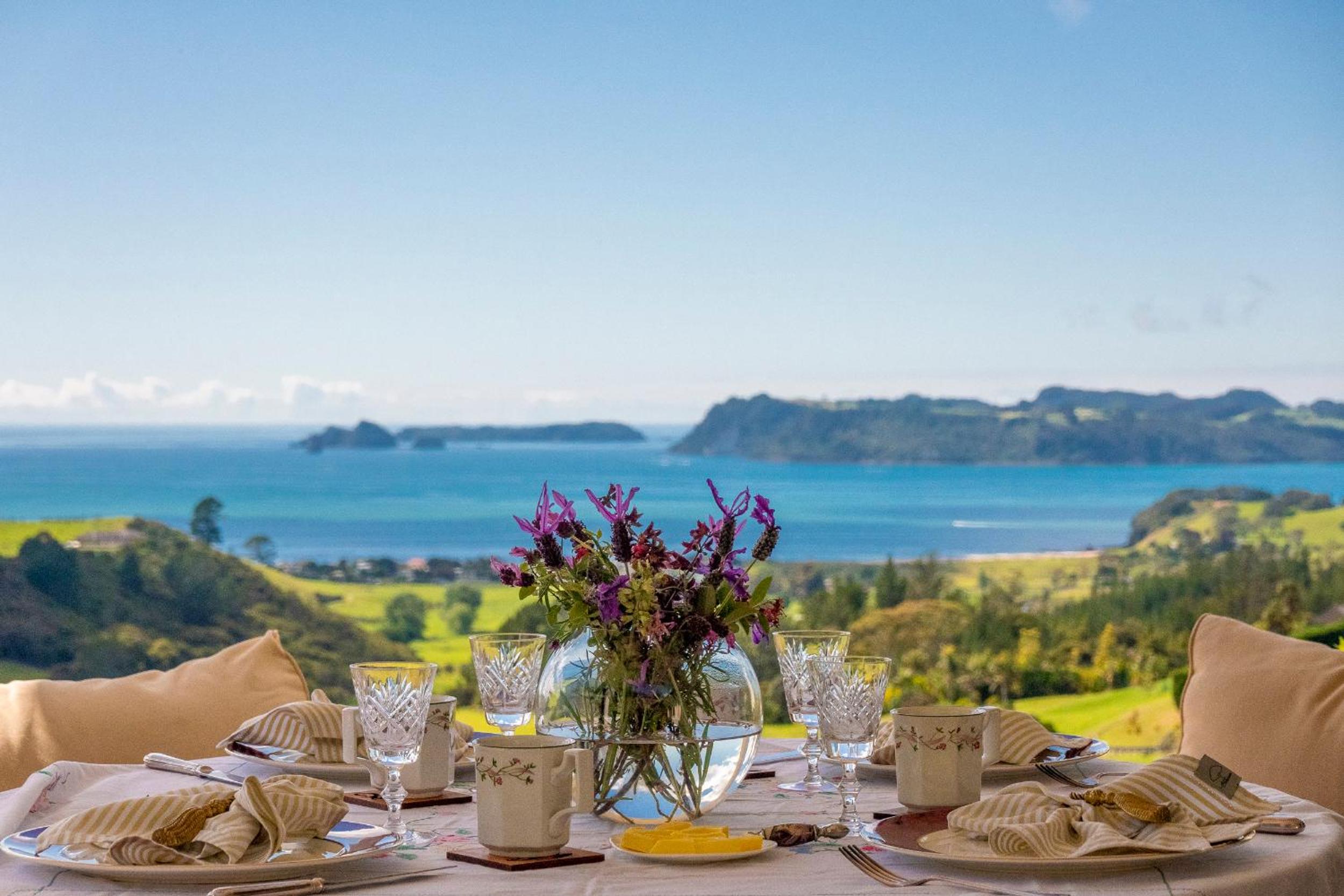 Bayview Valley Lodge Bed & Breakfast