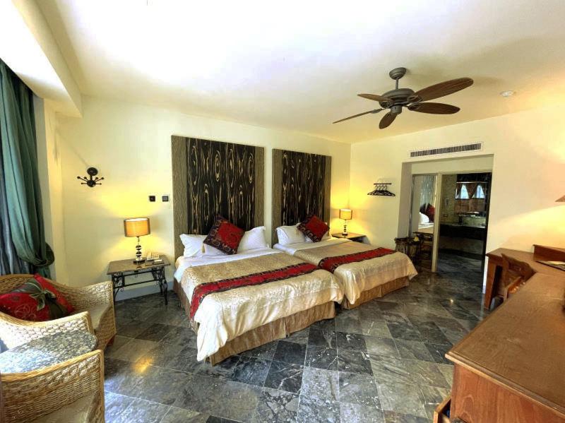 Swan Lake Villa Resort