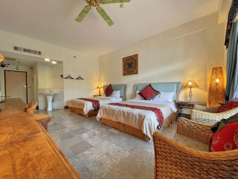 Swan Lake Villa Resort