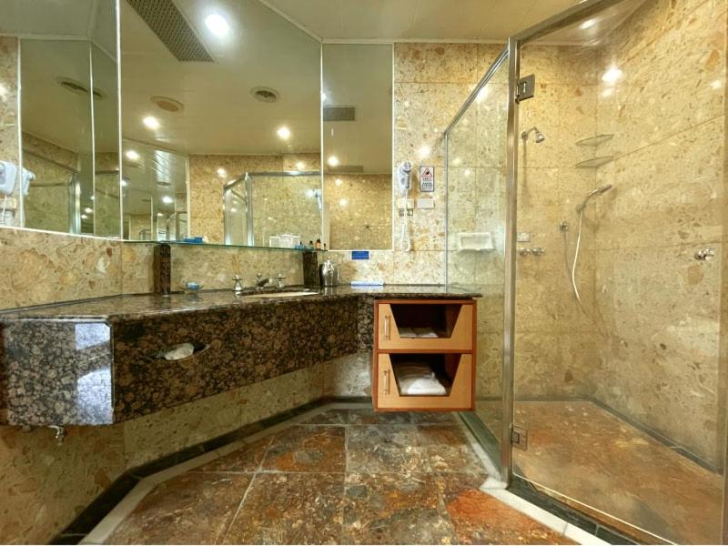Swan Lake Villa Resort