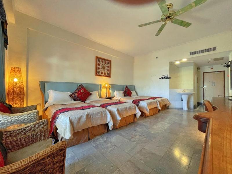 Swan Lake Villa Resort