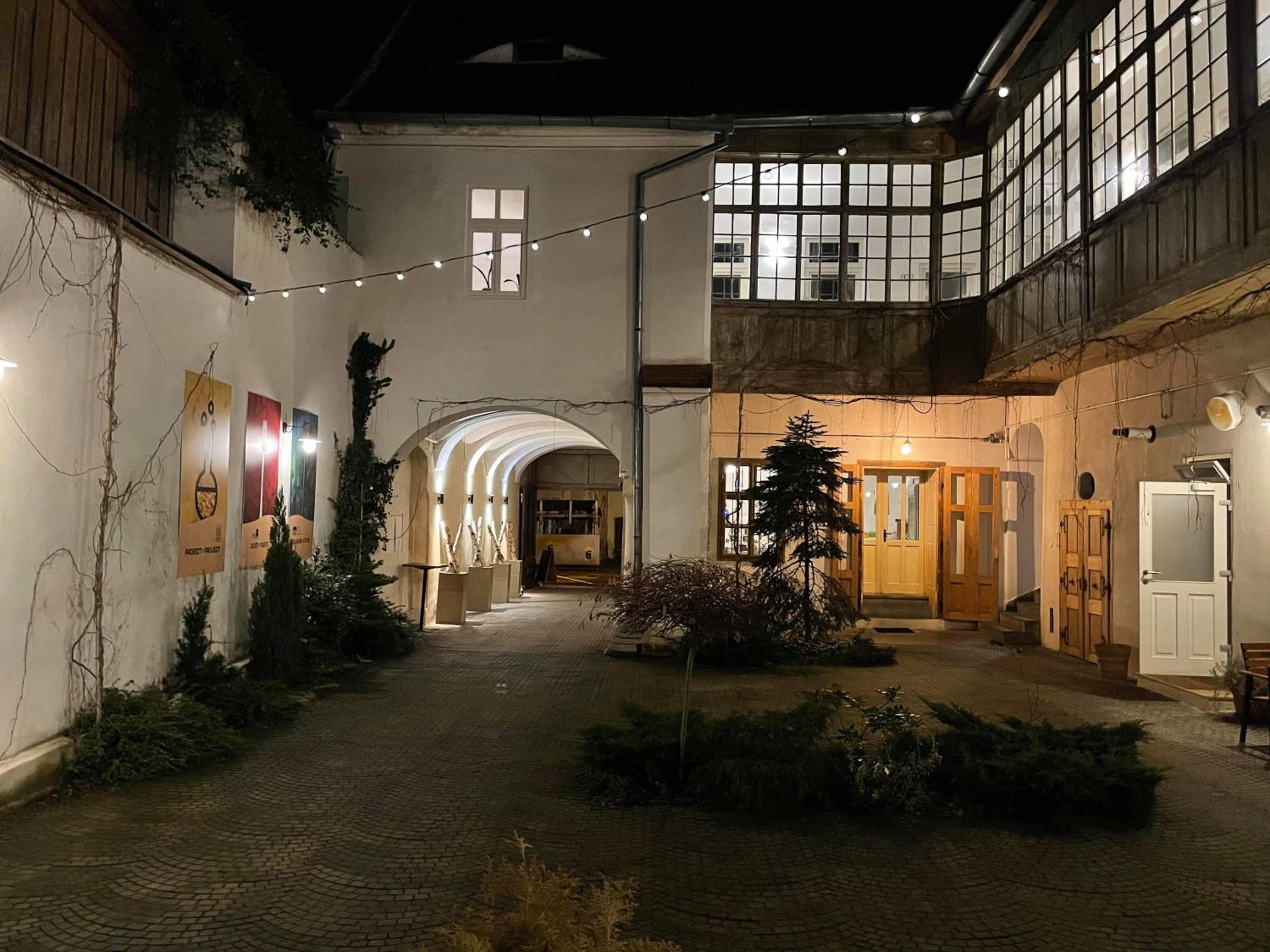 Photo 27
