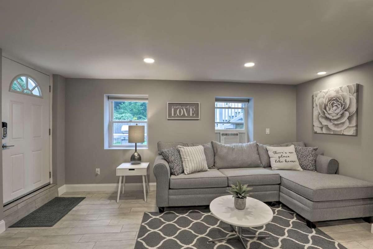 Boston Vacations - Cozy Quiet Getaway Surrounded by Nature - 19 Miles to Downtown Boston! - Property Image 1