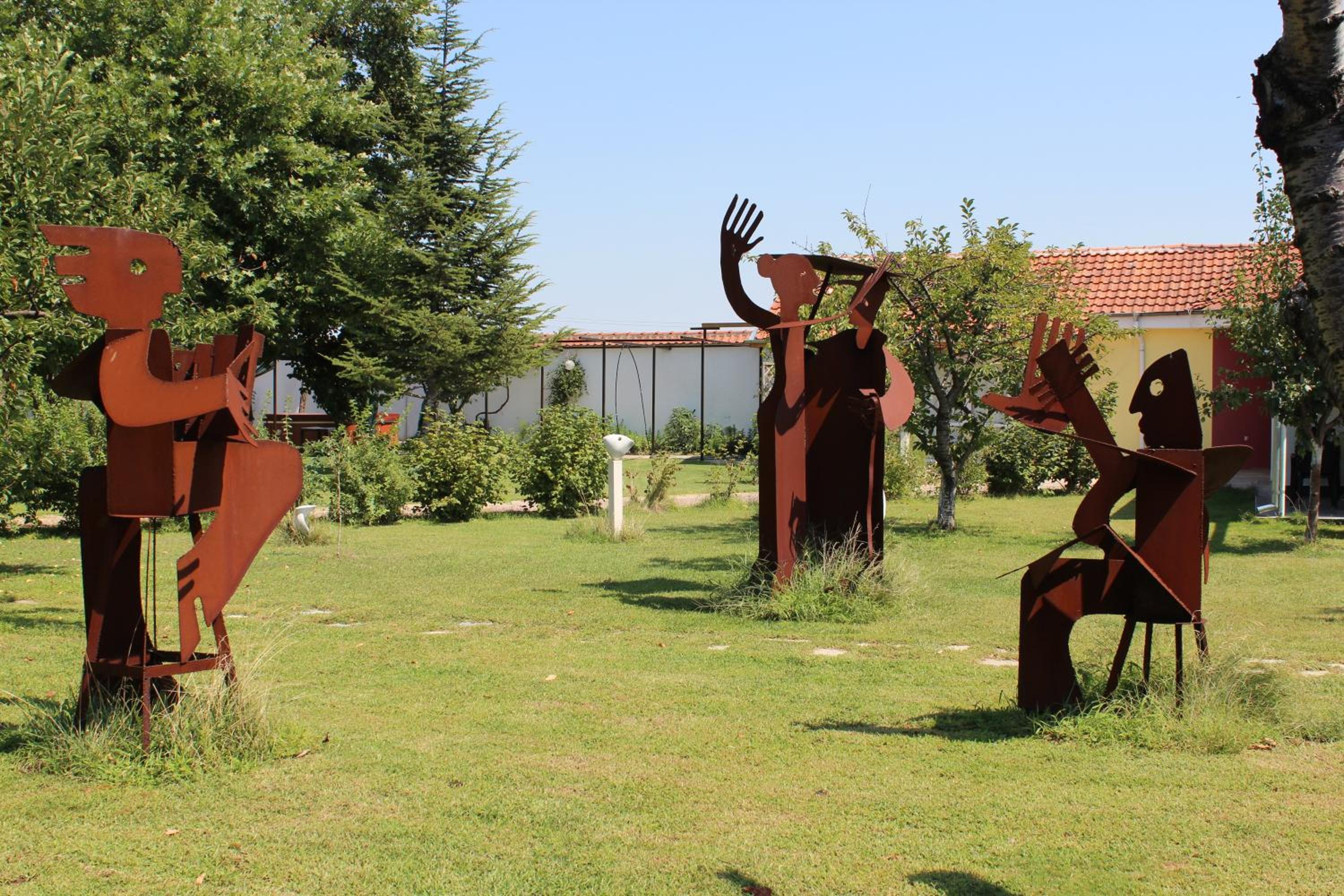 Galeria In The Garden