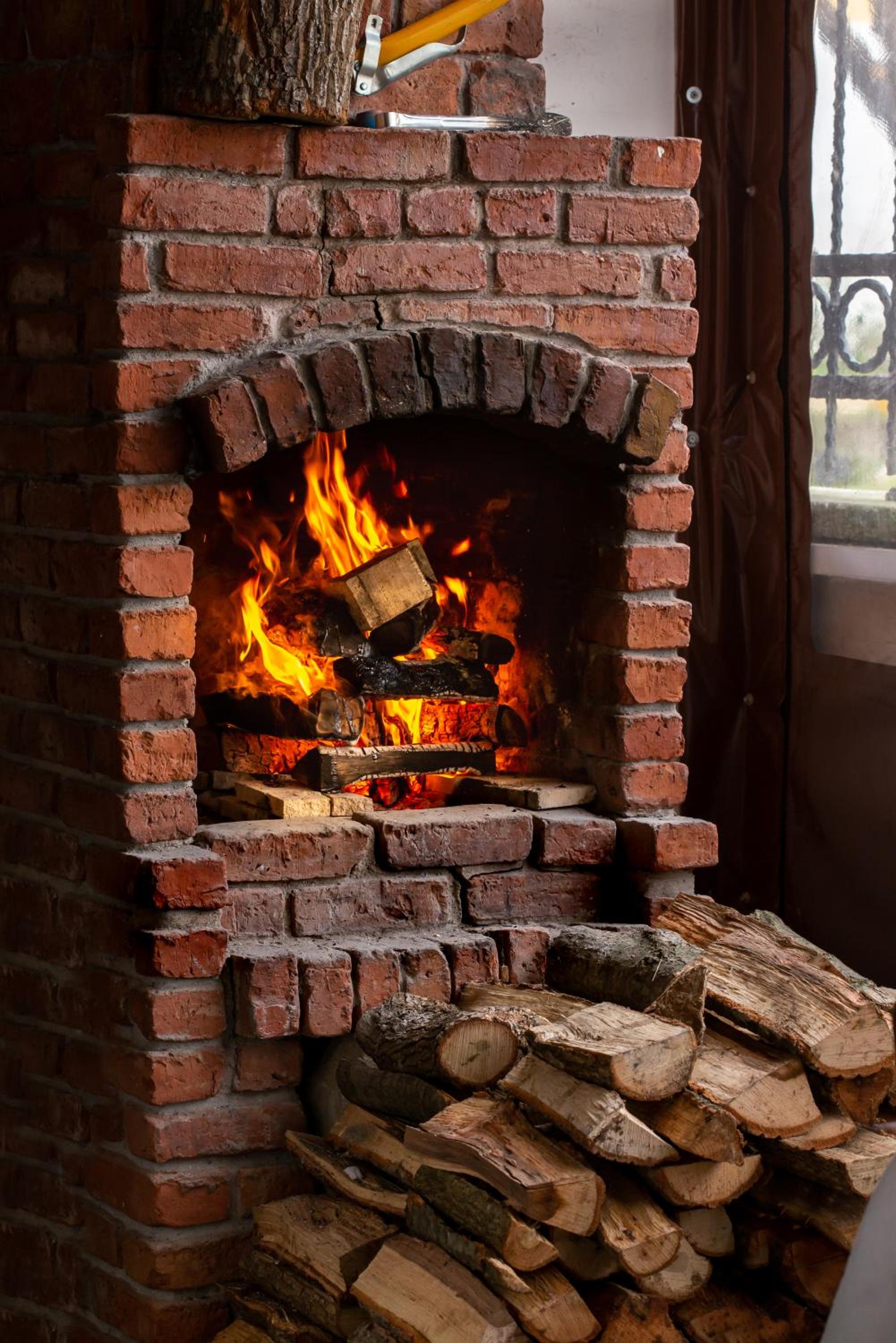 April Hotel - Image 72