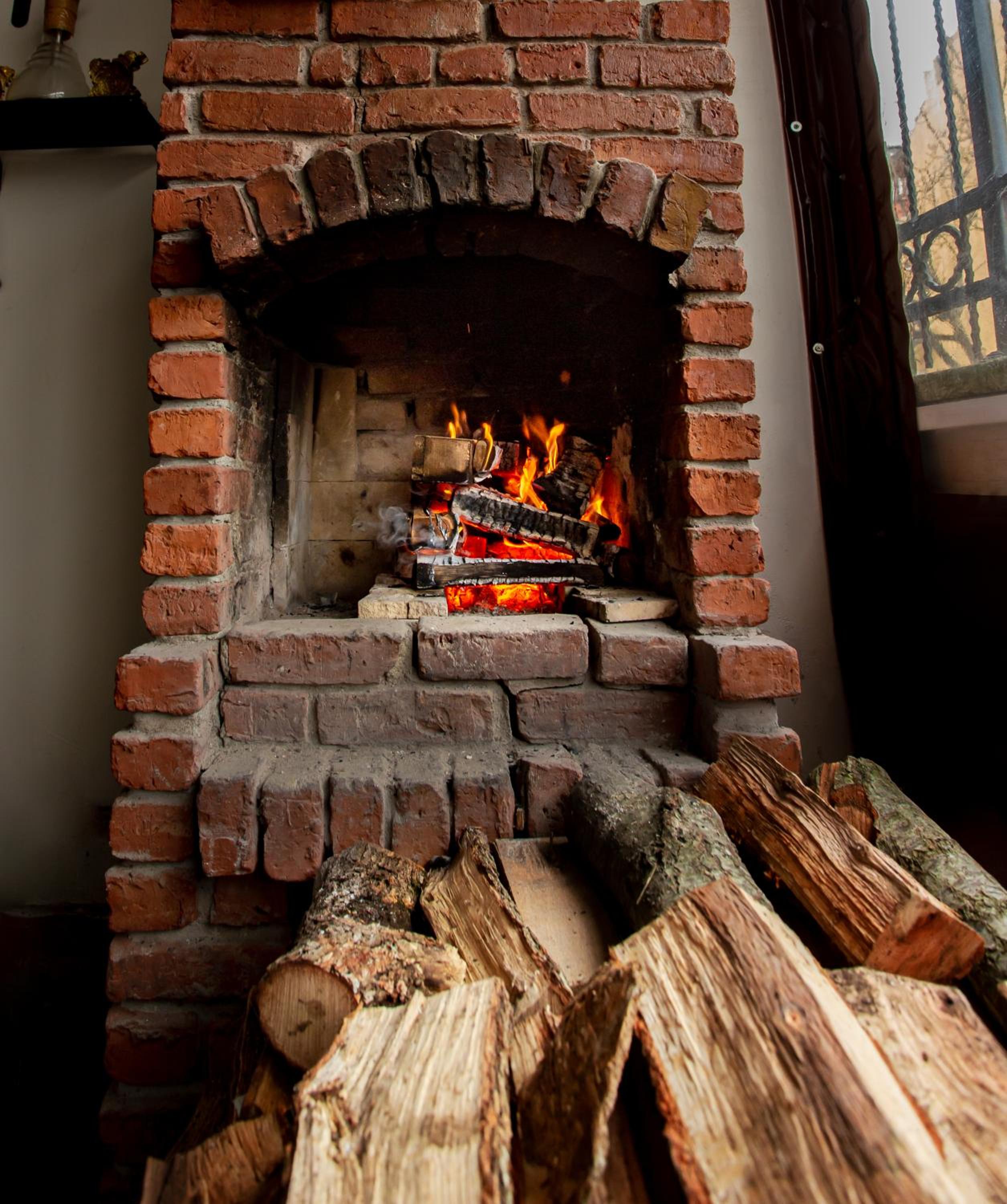 April Hotel - Image 65