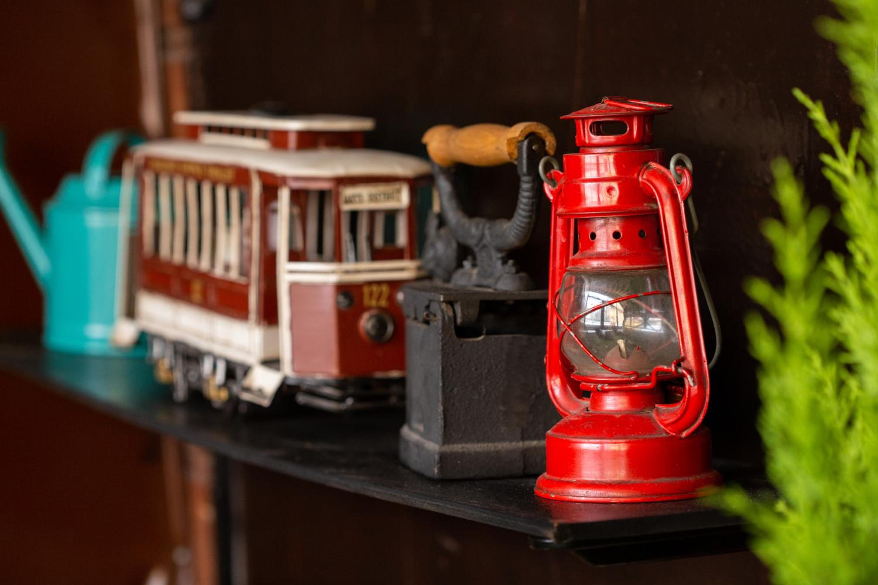 April Hotel - Image 71