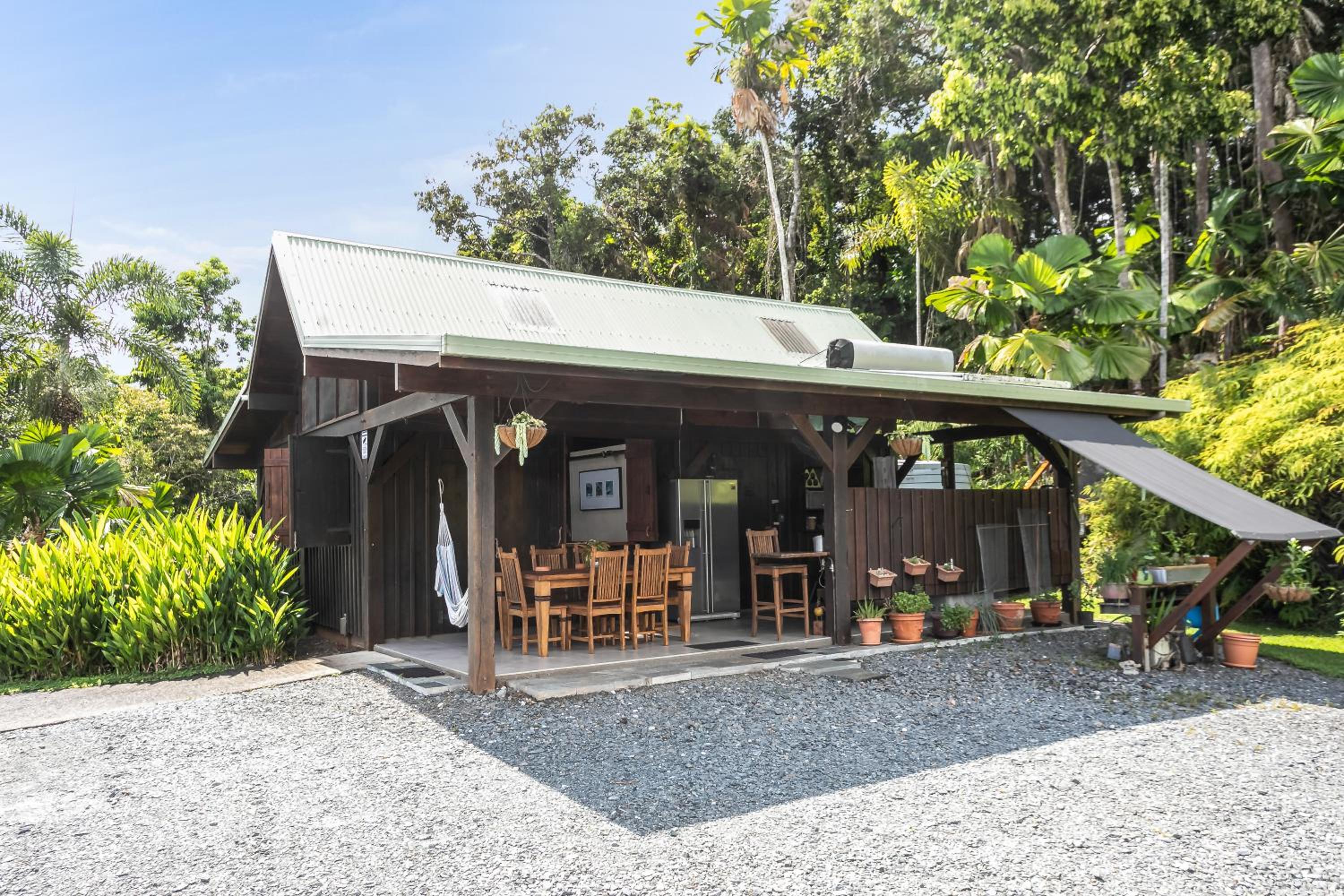 Daintree Holiday Homes - La Vista