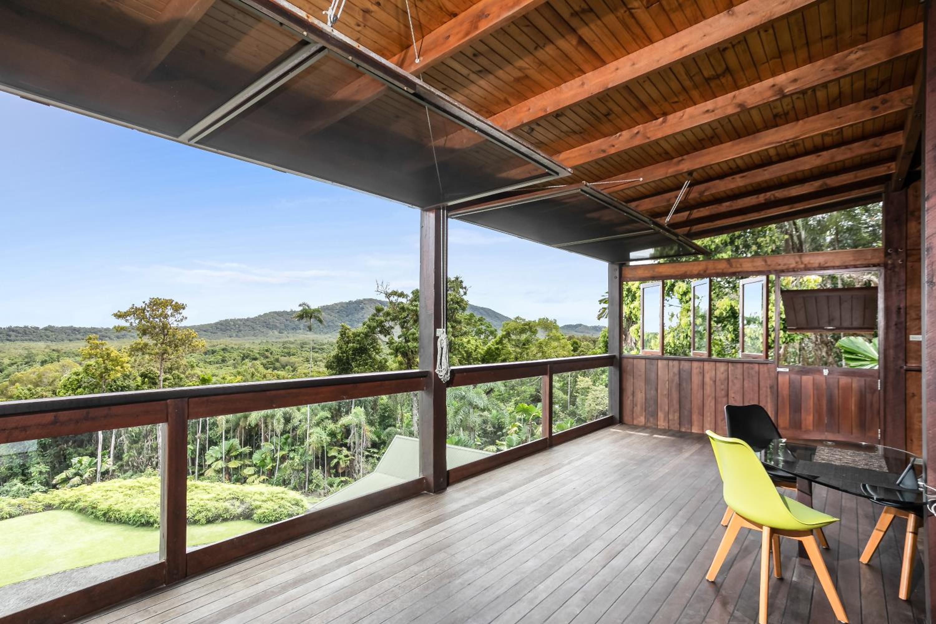 Daintree Holiday Homes - La Vista