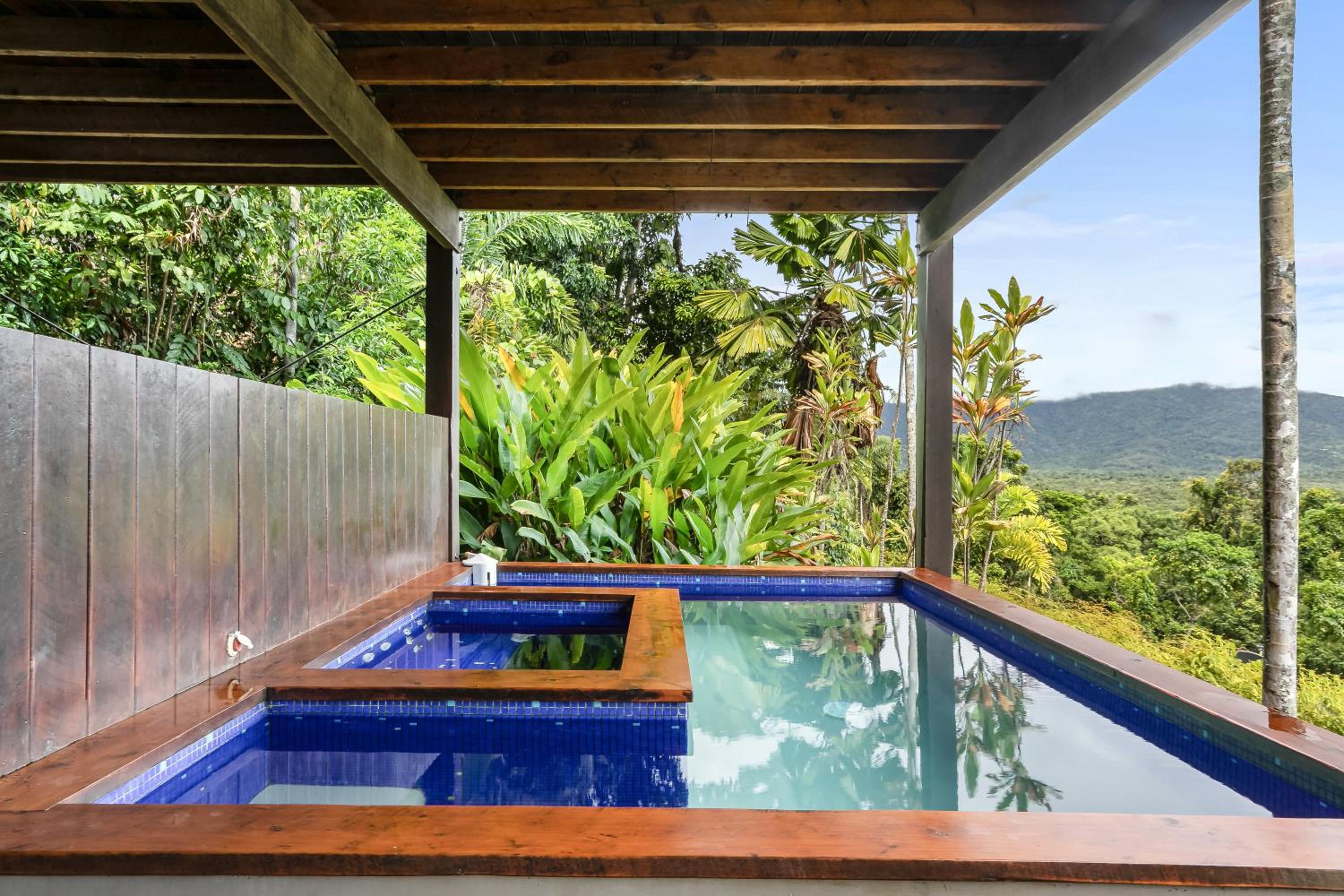 Daintree Holiday Homes - La Vista
