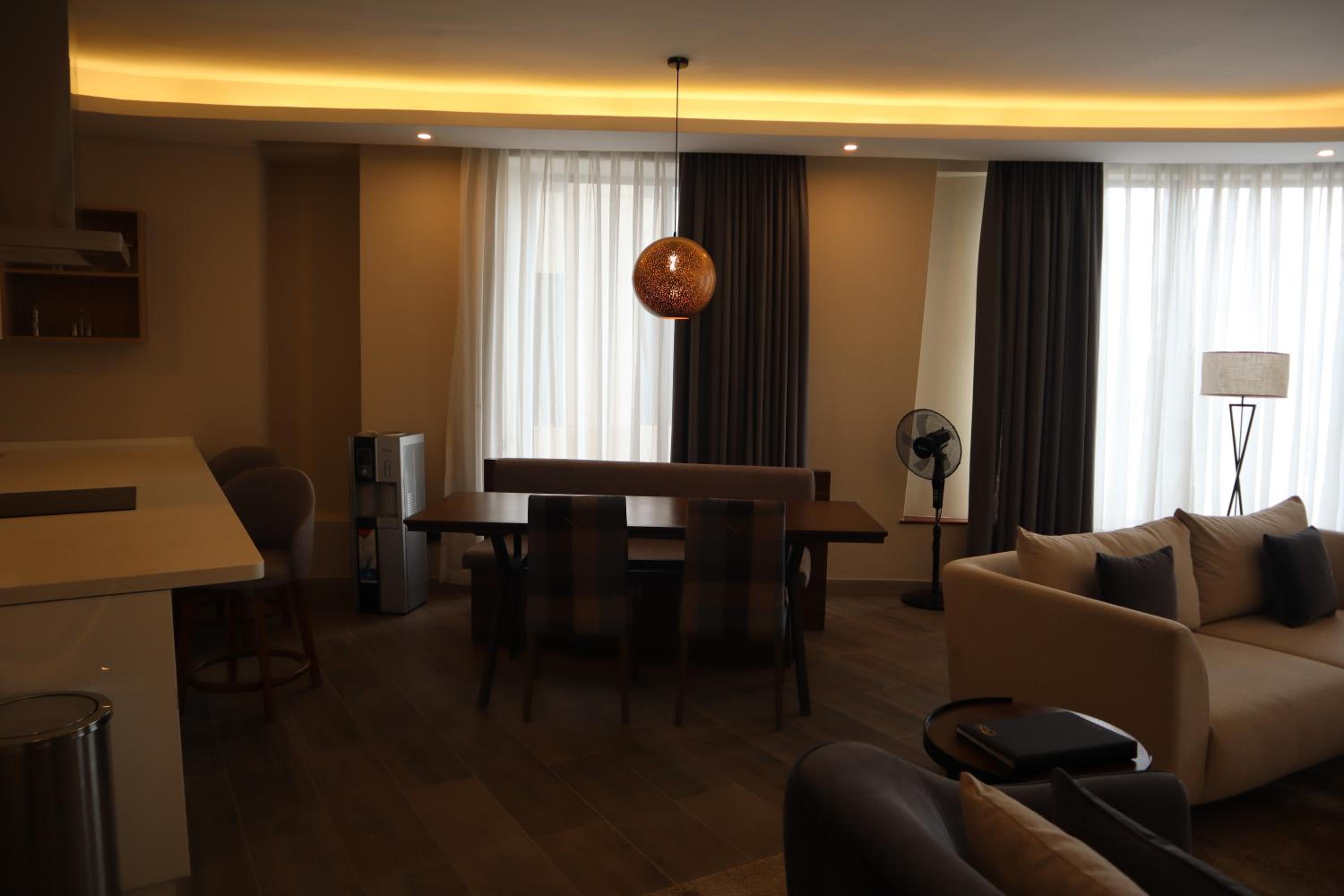 The Curve by Maskani Lifestyle