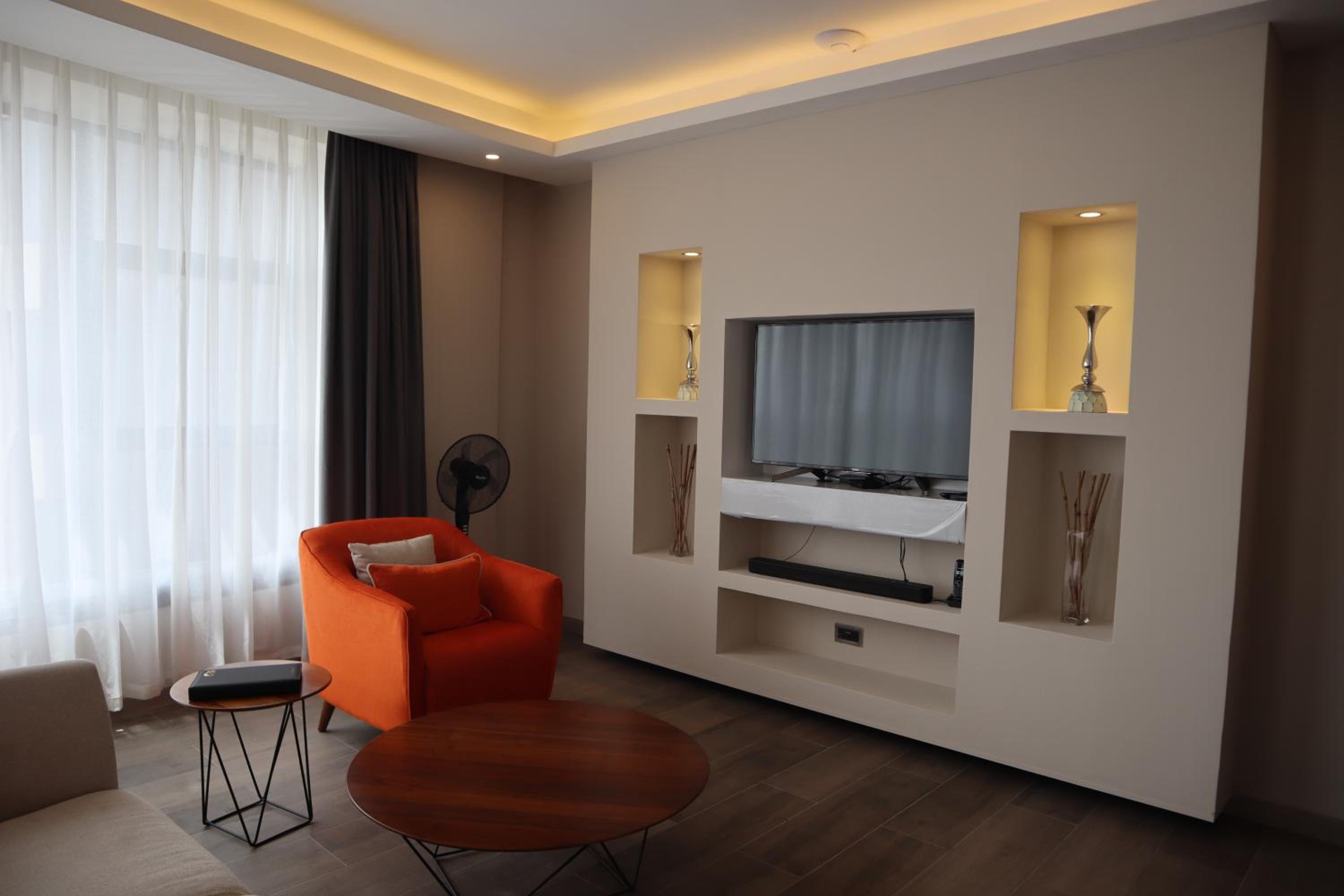 The Curve by Maskani Lifestyle