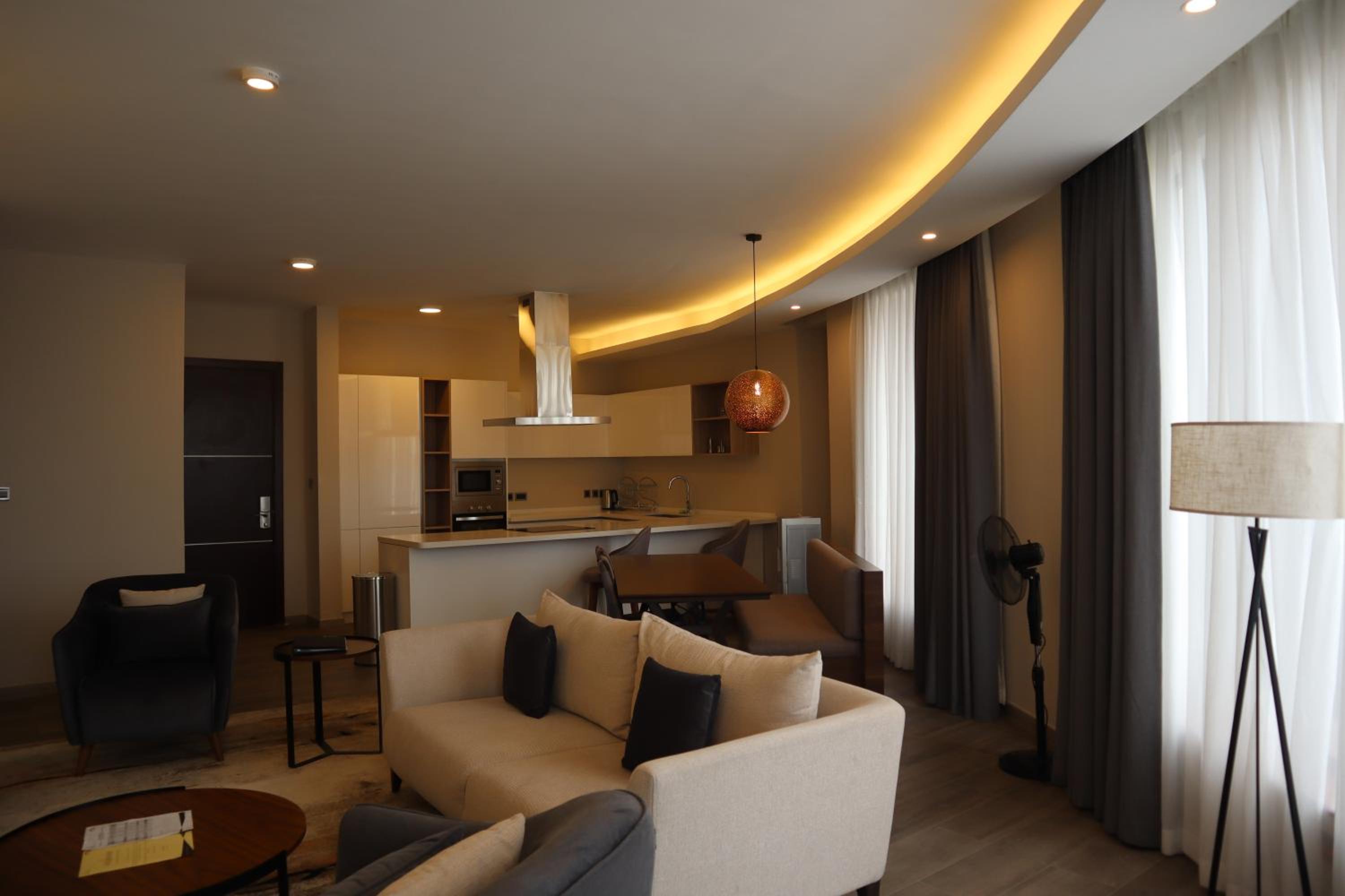 The Curve by Maskani Lifestyle
