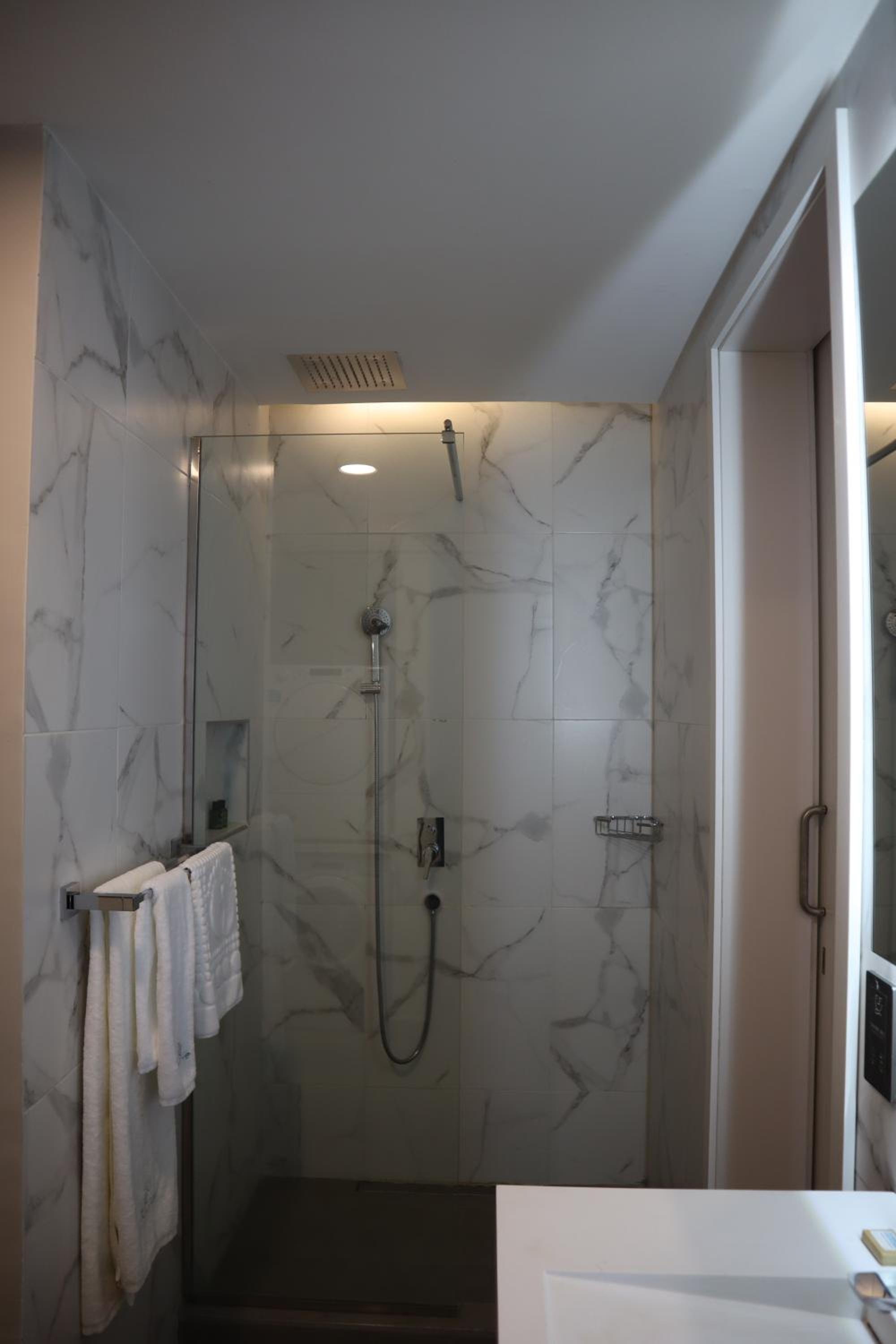 The Curve by Maskani Lifestyle