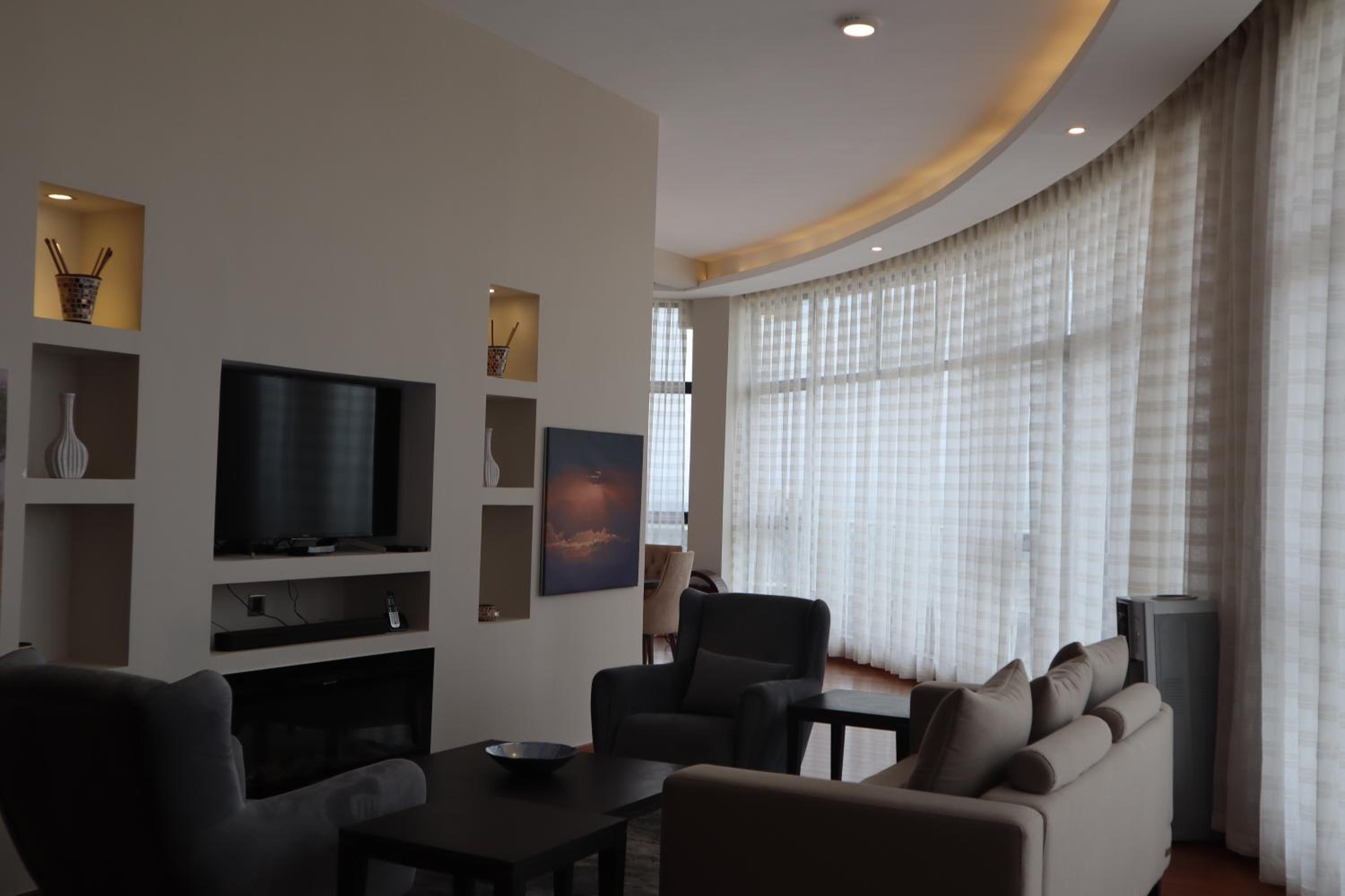 The Curve by Maskani Lifestyle