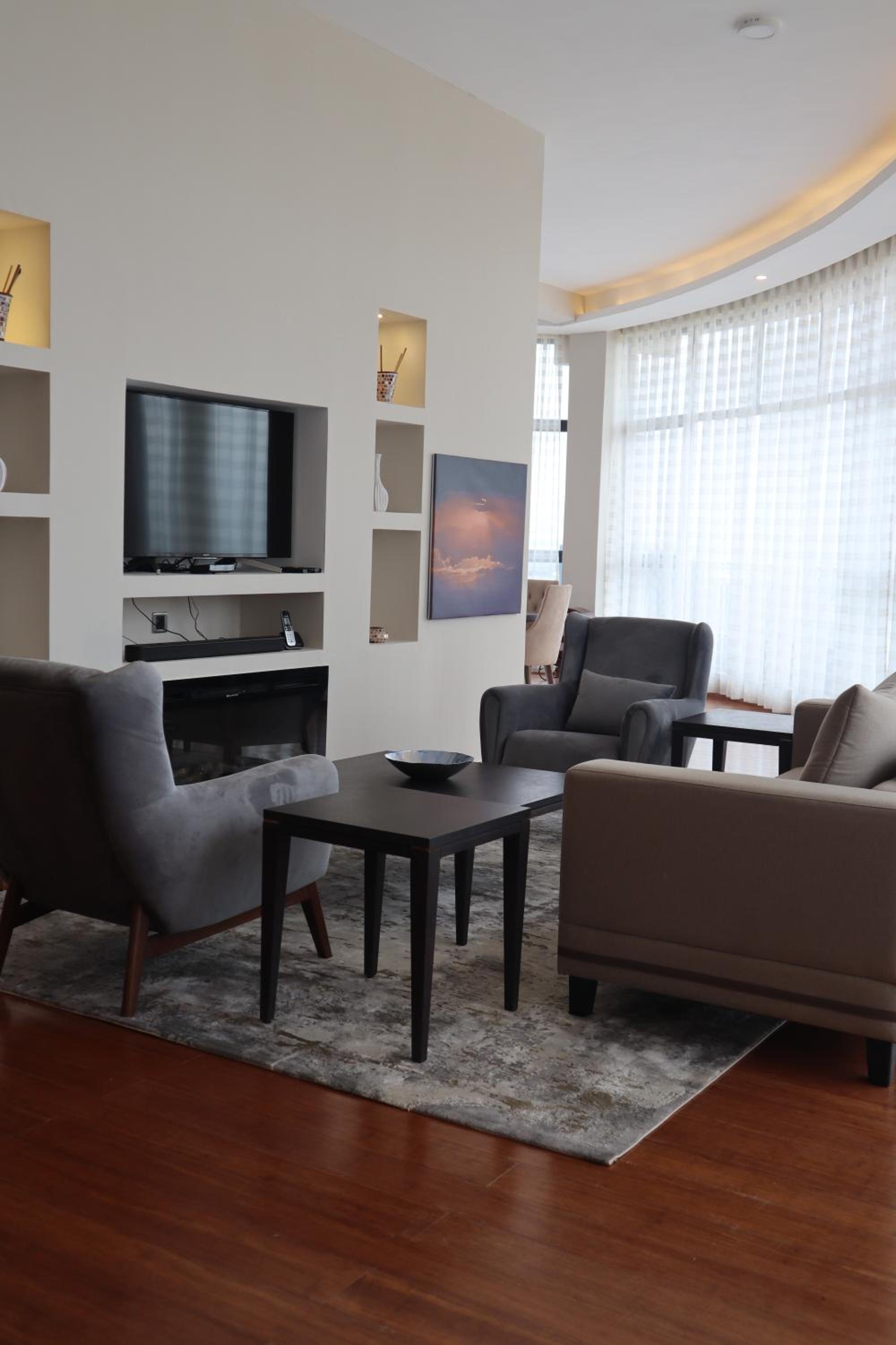 The Curve by Maskani Lifestyle