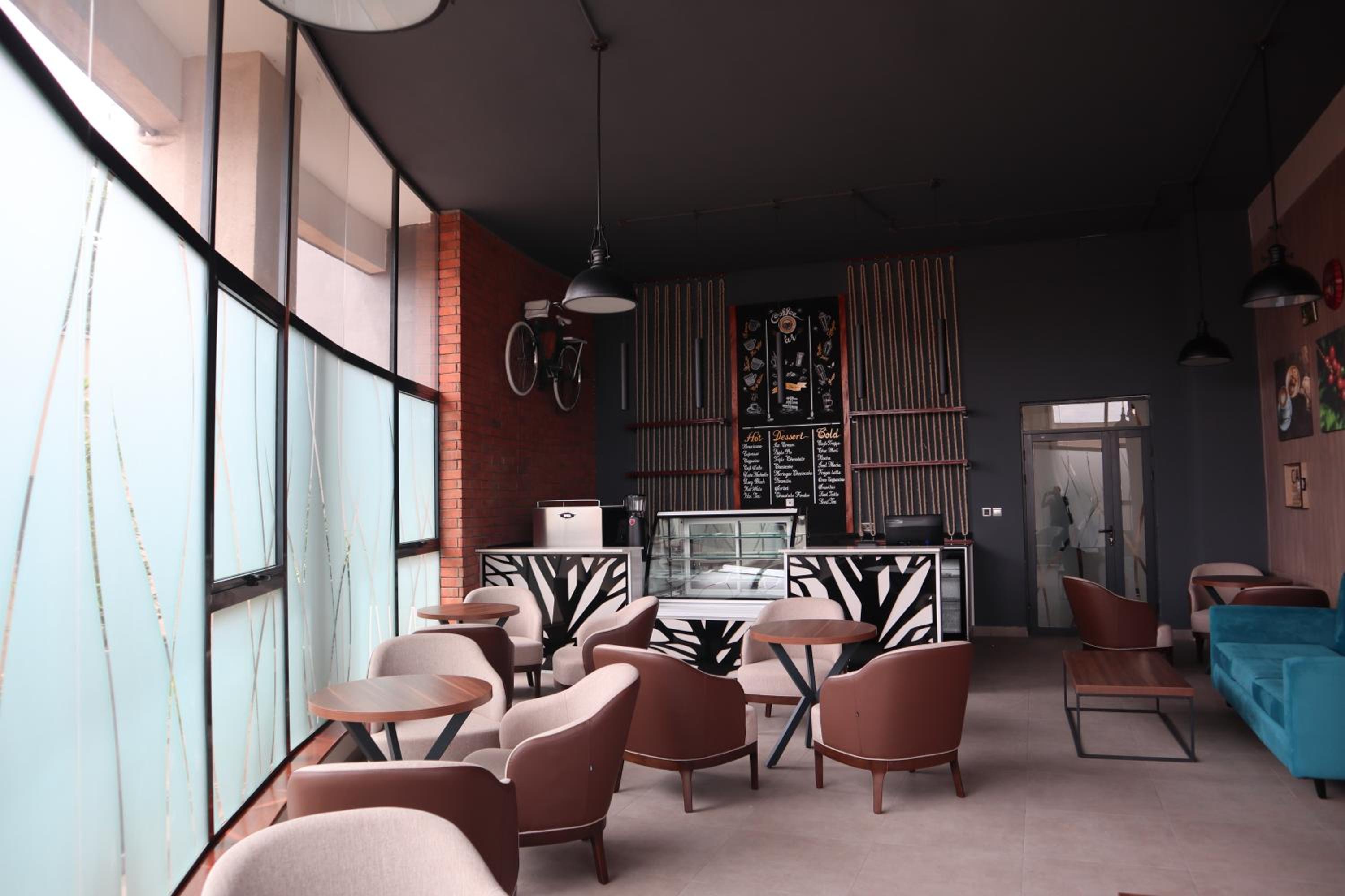 The Curve by Maskani Lifestyle