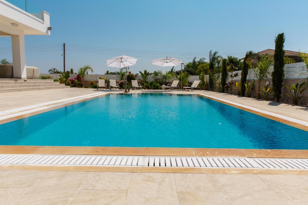 Protaras Villa Andreana view 3