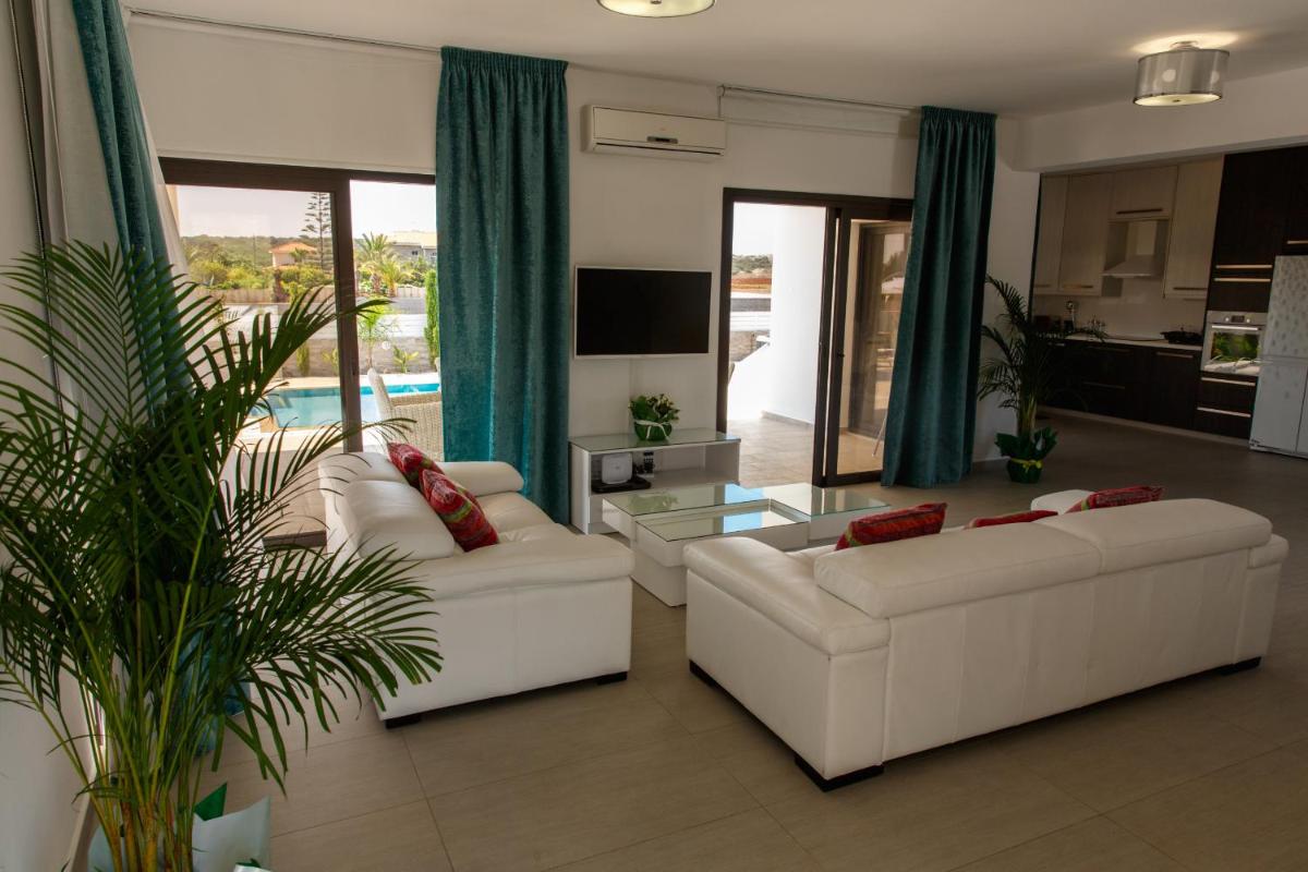 Protaras Villa Andreana view 4