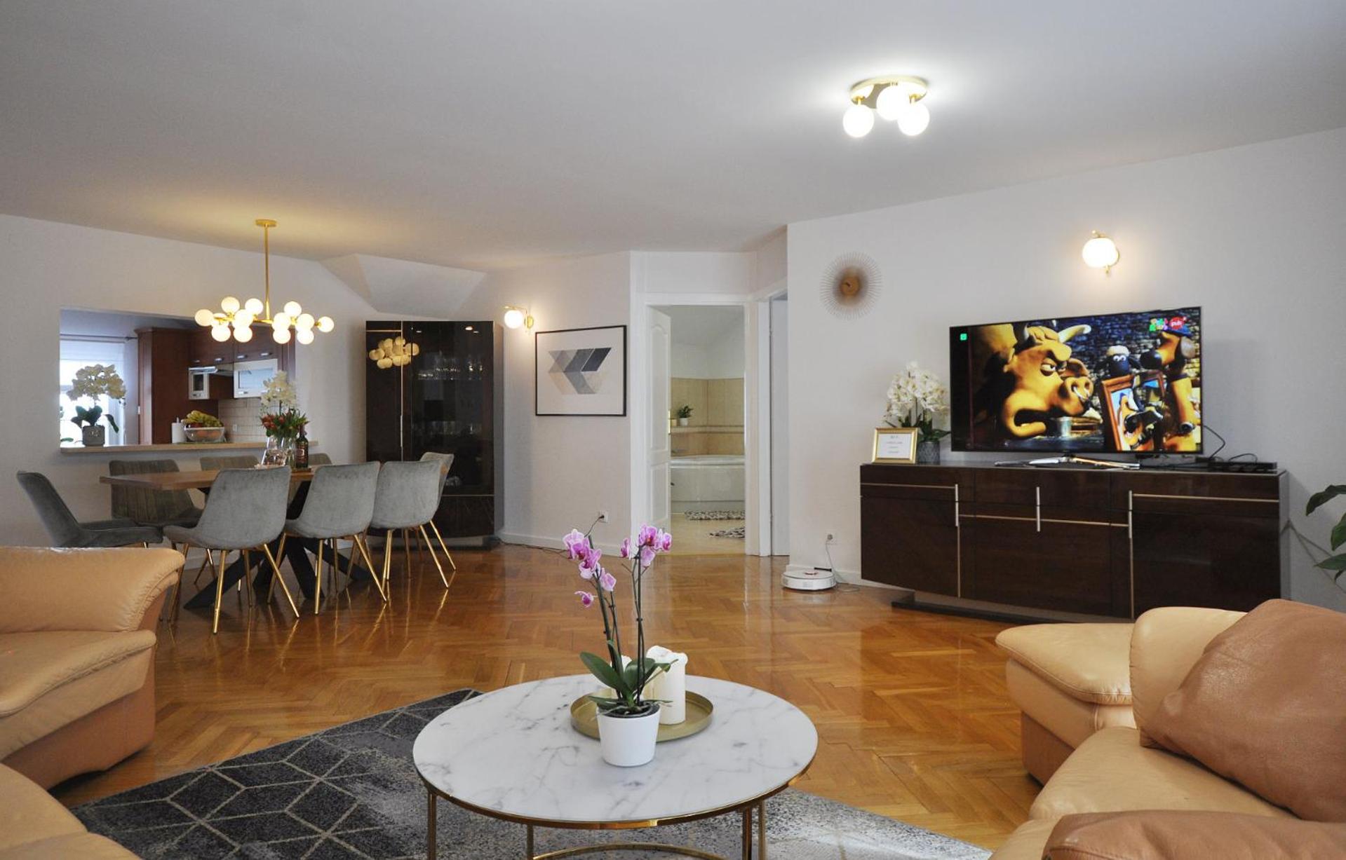 Apartament Family First view 3