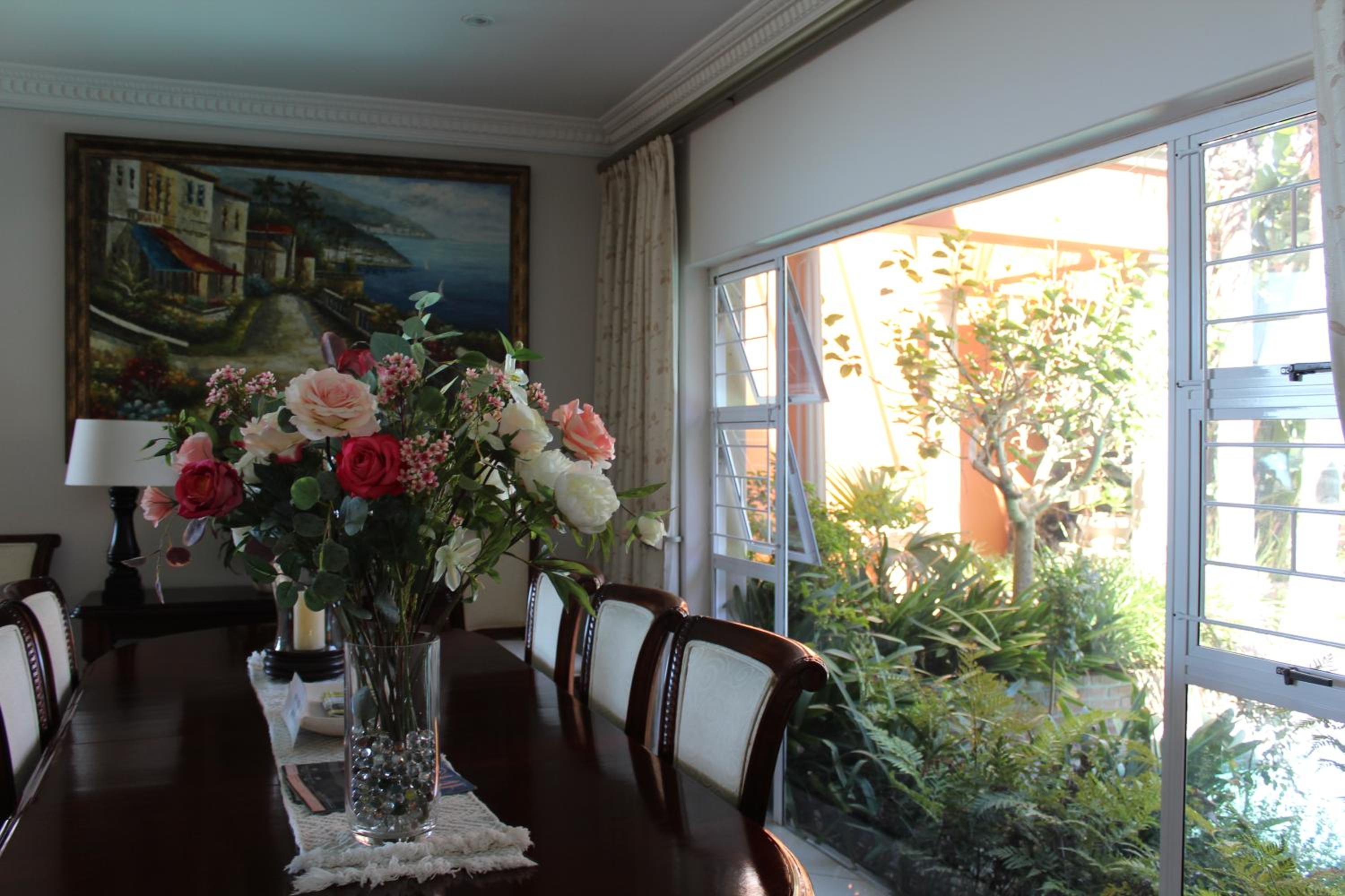 Cinnamon House Bed & Breakfast