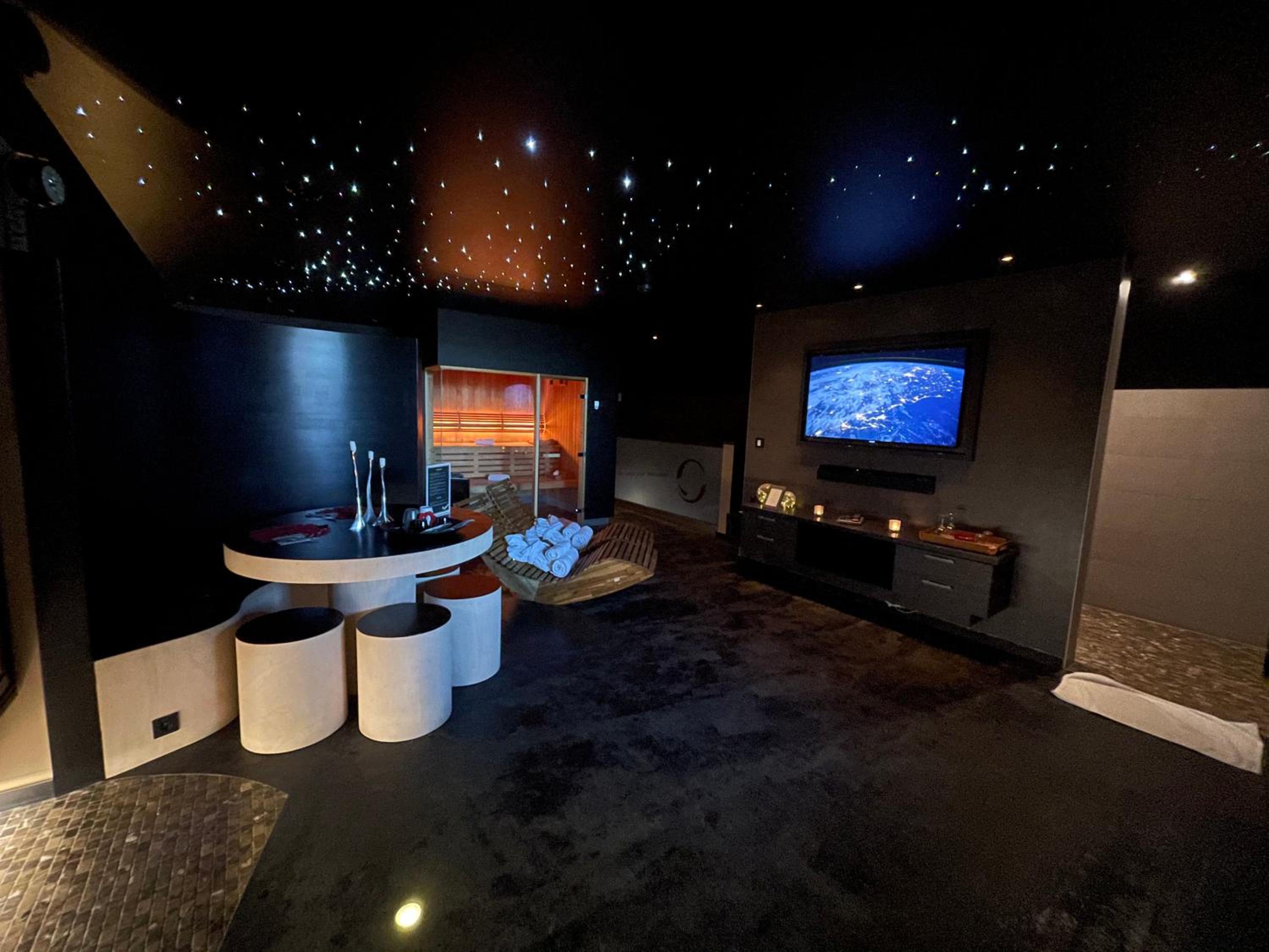 Octavie - Suite de luxe à Tournai avec piscine privée, jacuzzi, sauna et hammam
