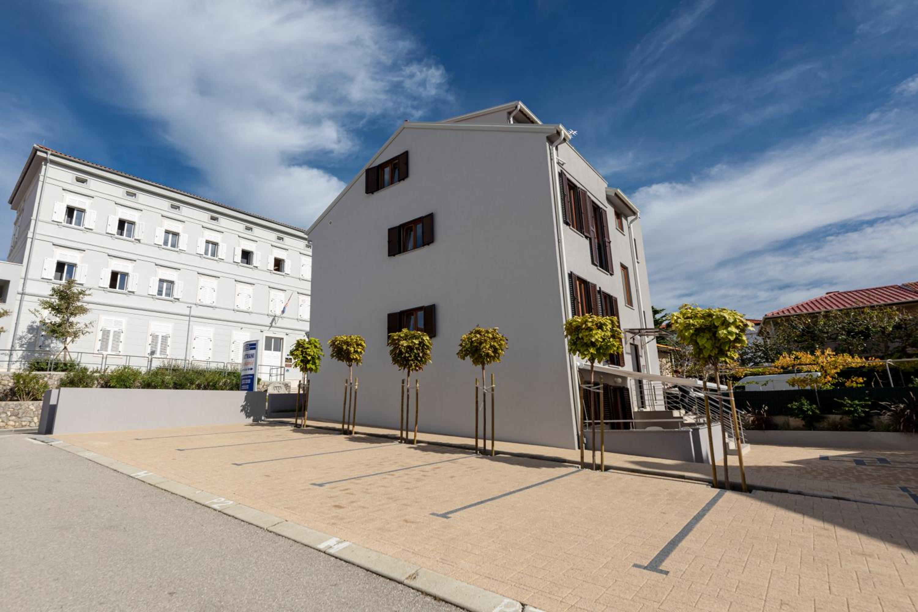 Apartments Crneković III view 4