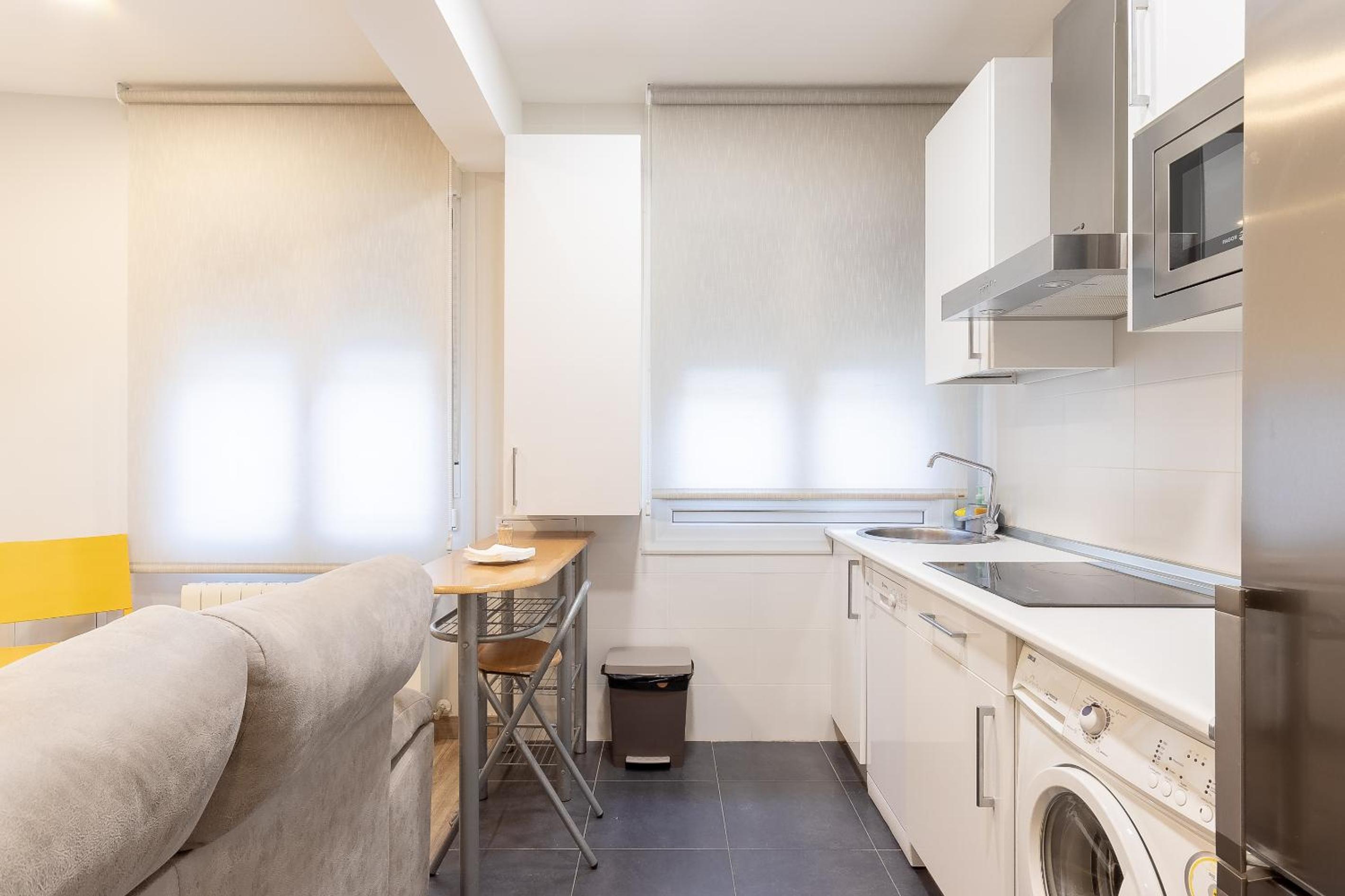 Bilbao City Hall V by Aston Rentals