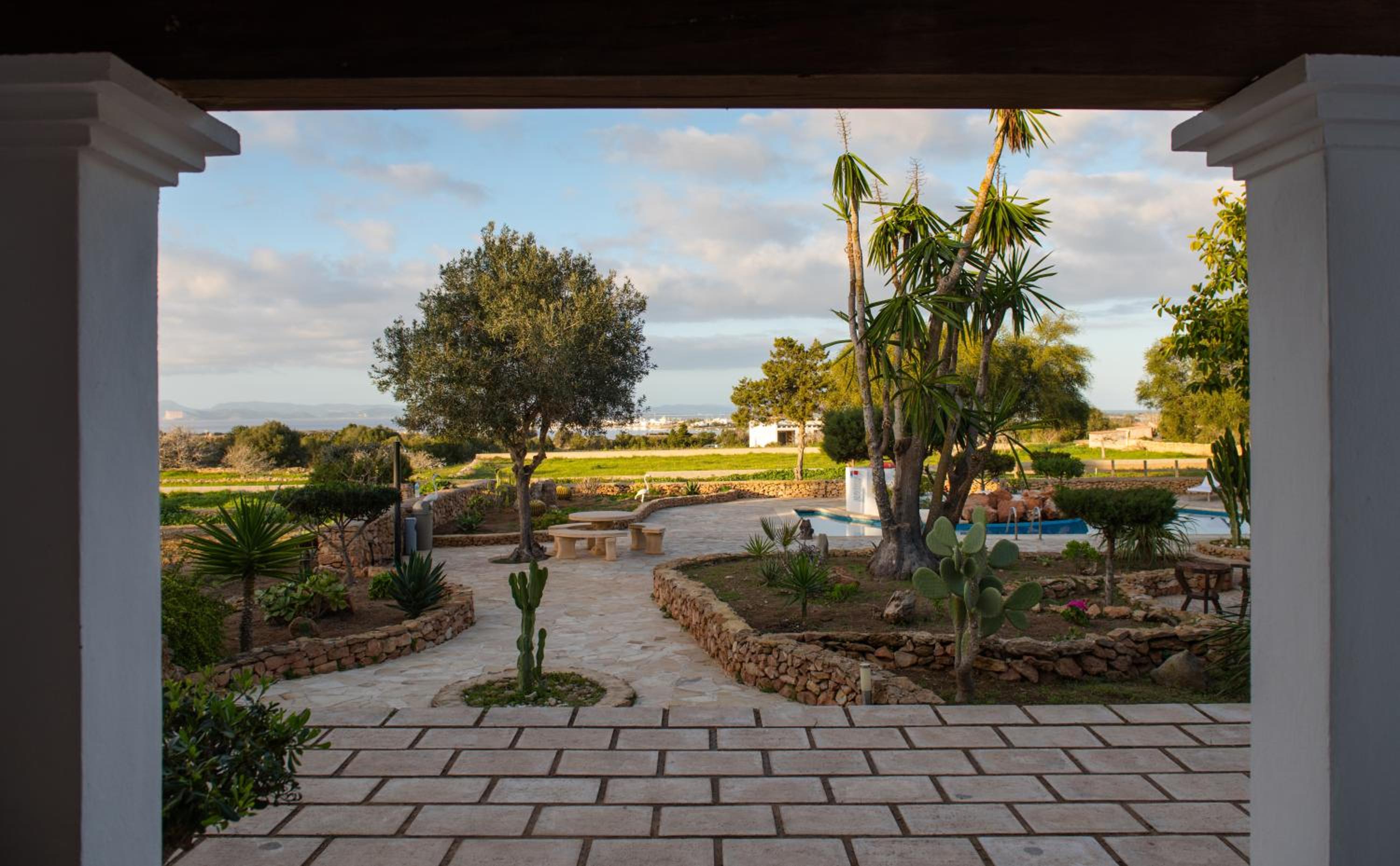 outdoor BBQ area