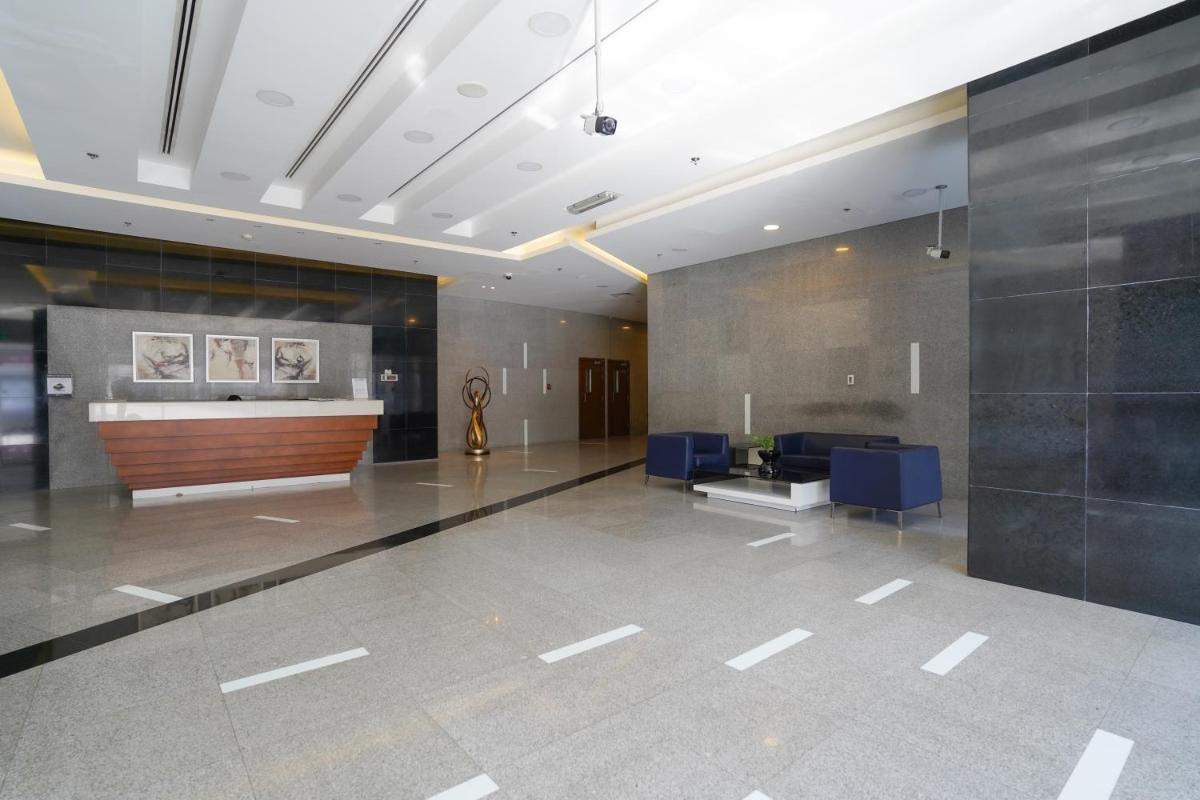 RH- Burj Al Nujoom, Downtown, Cozy Studio near Dubai Mall