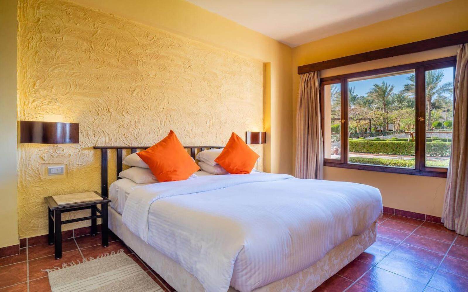 Tamra Beach Resort